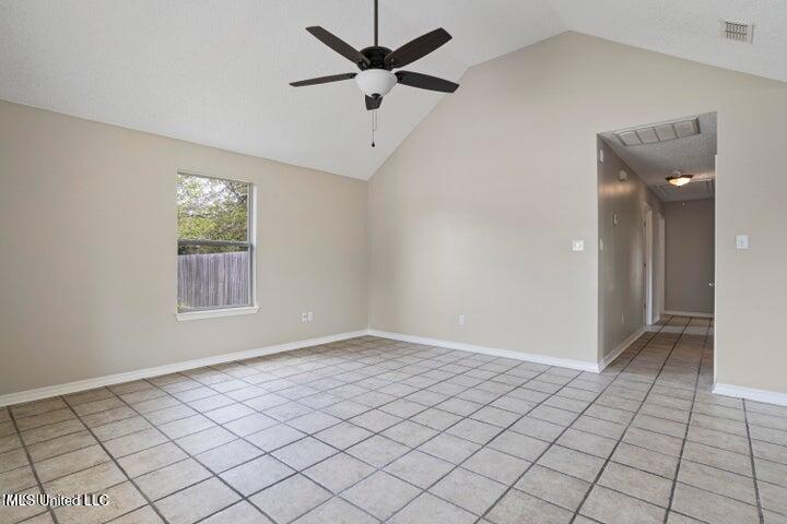 10249 Cottage Court Property Photo 4