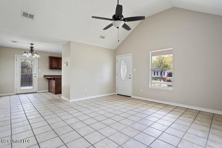 10249 Cottage Court Property Photo 5