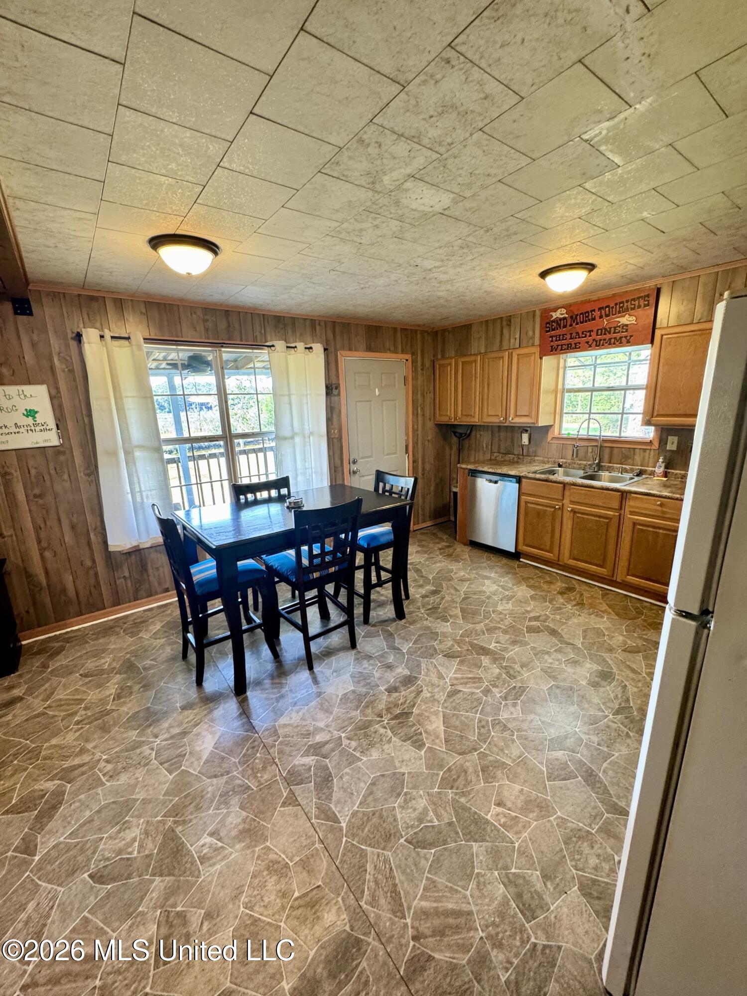 8409 Pickering Forrest Property Photo 18