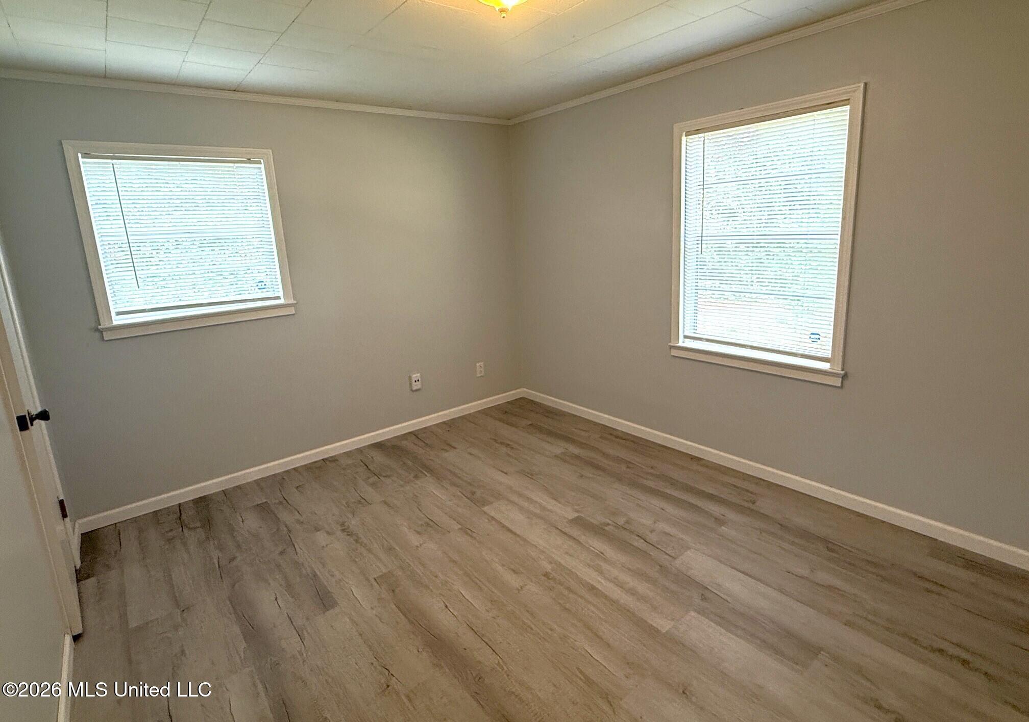 309 S West Avenue Property Photo 12