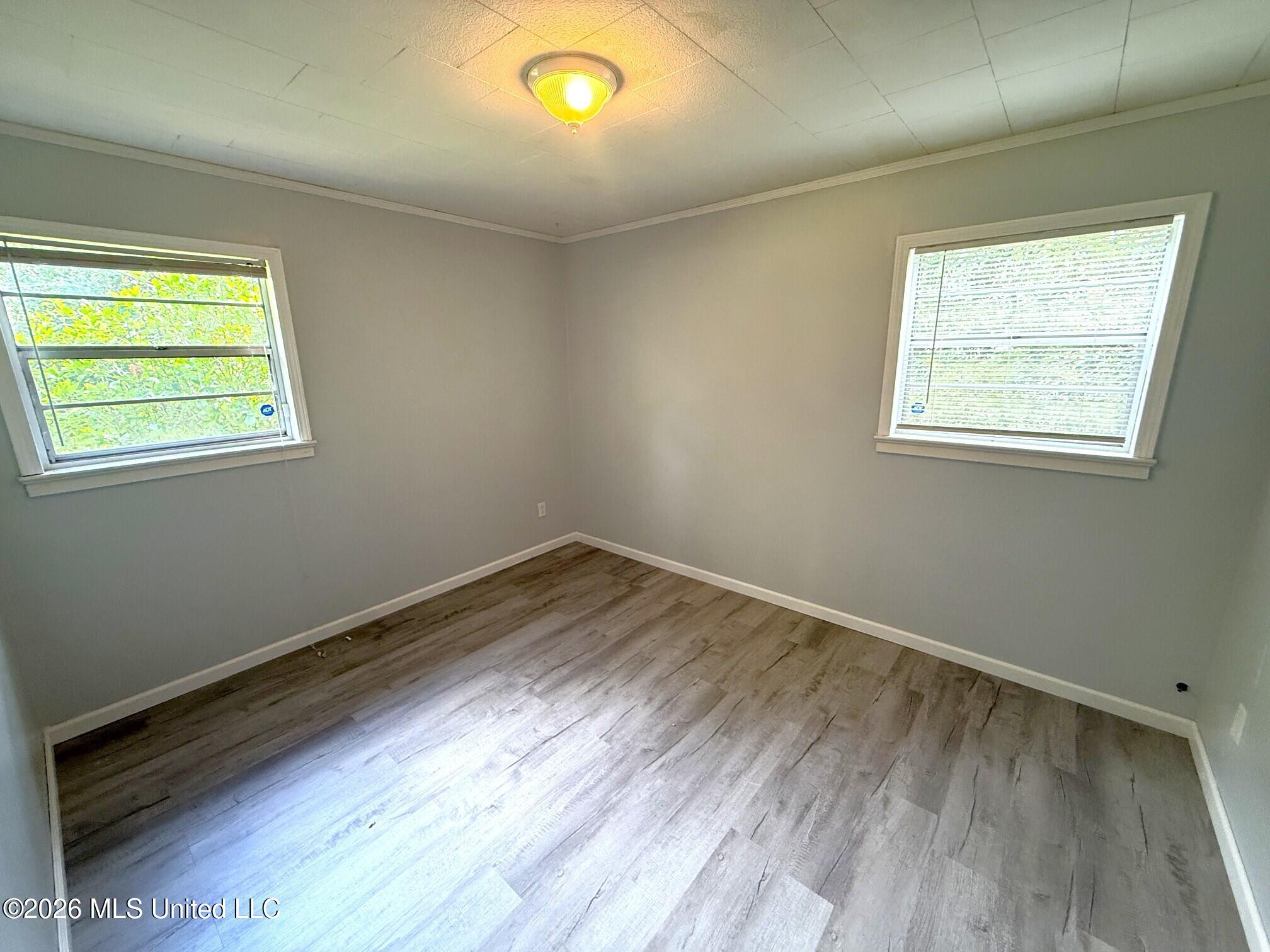 309 S West Avenue Property Photo 13