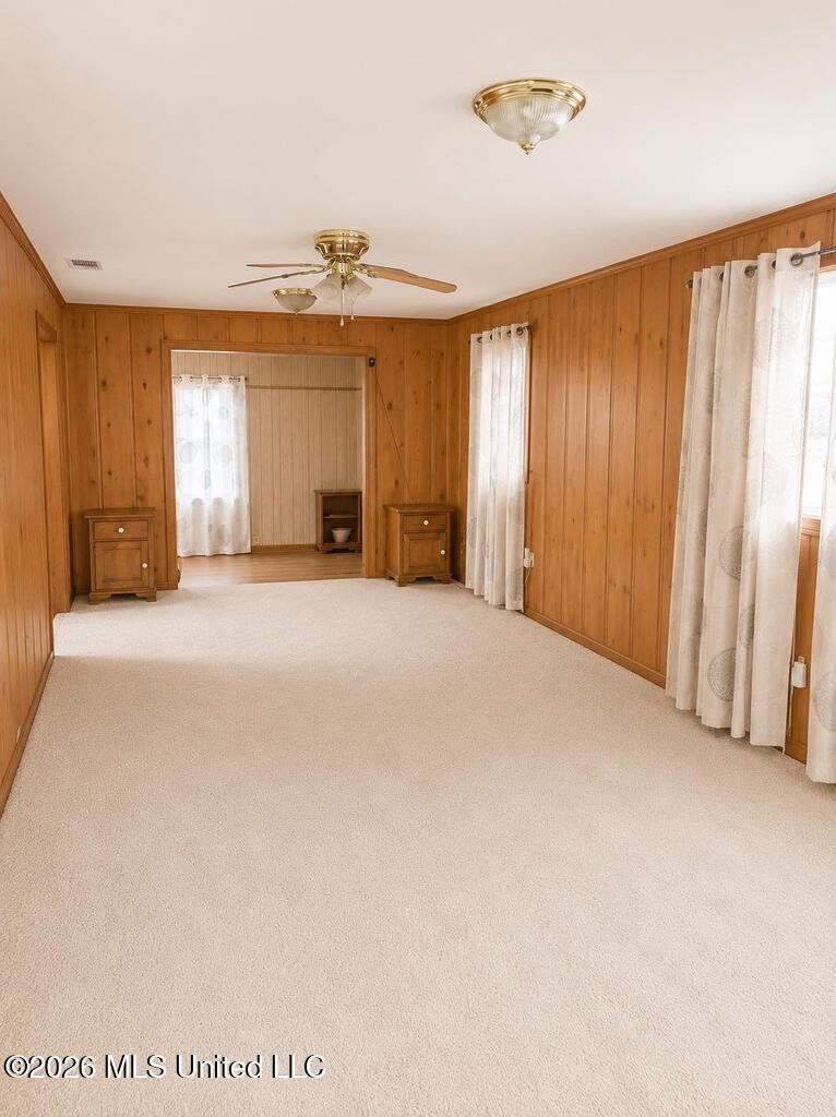 409 Peach Street Property Photo 3