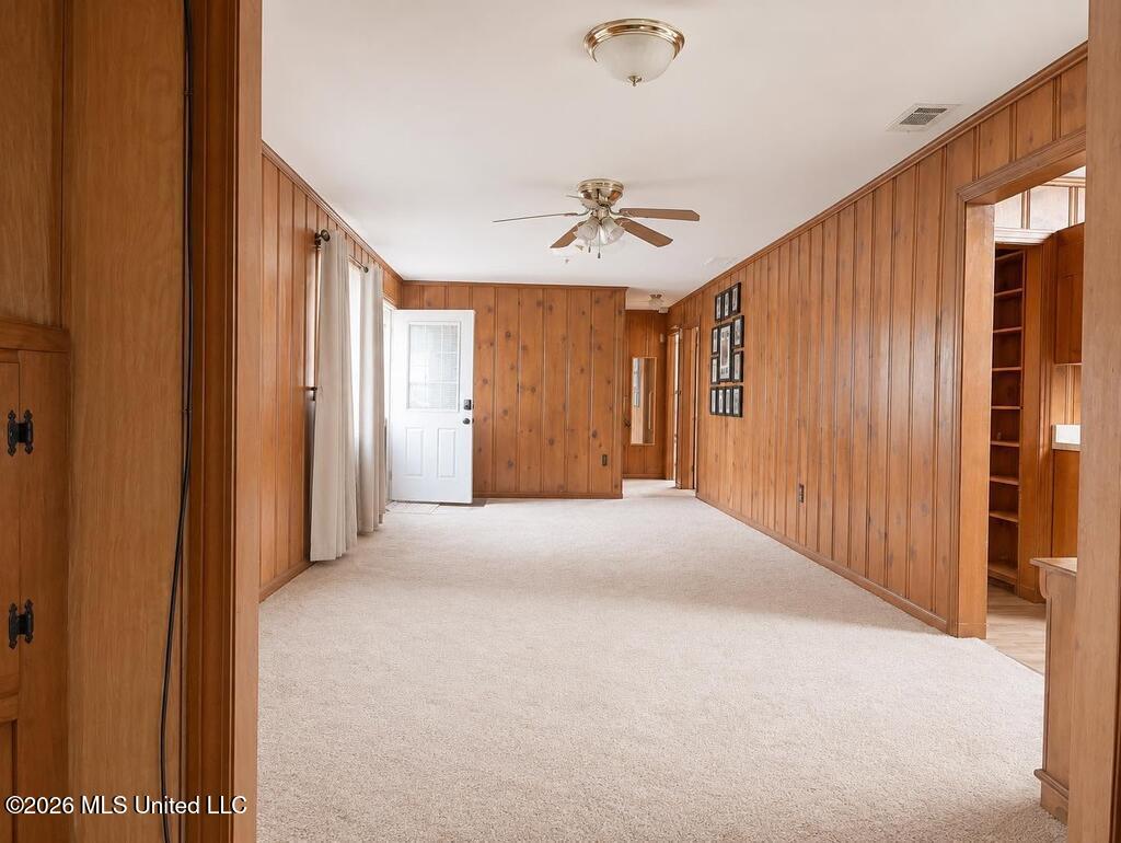 409 Peach Street Property Photo 5