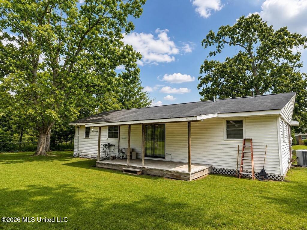 409 Peach Street Property Photo 18