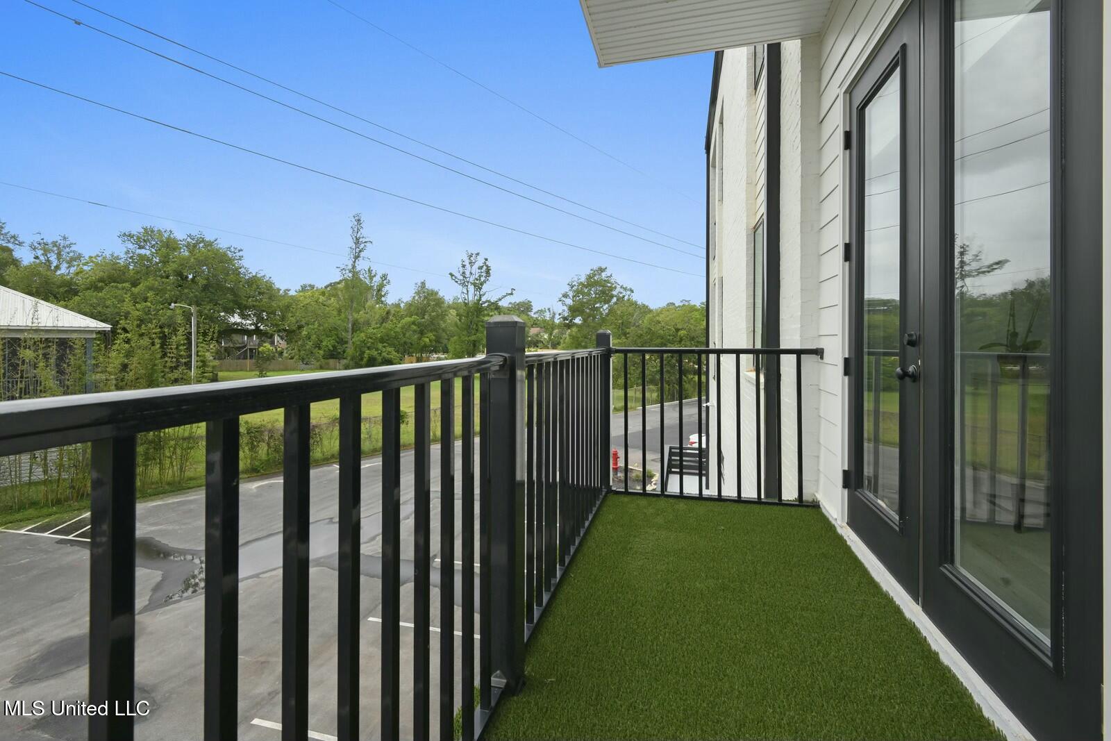 1302 Magnolia Street Property Photo 4
