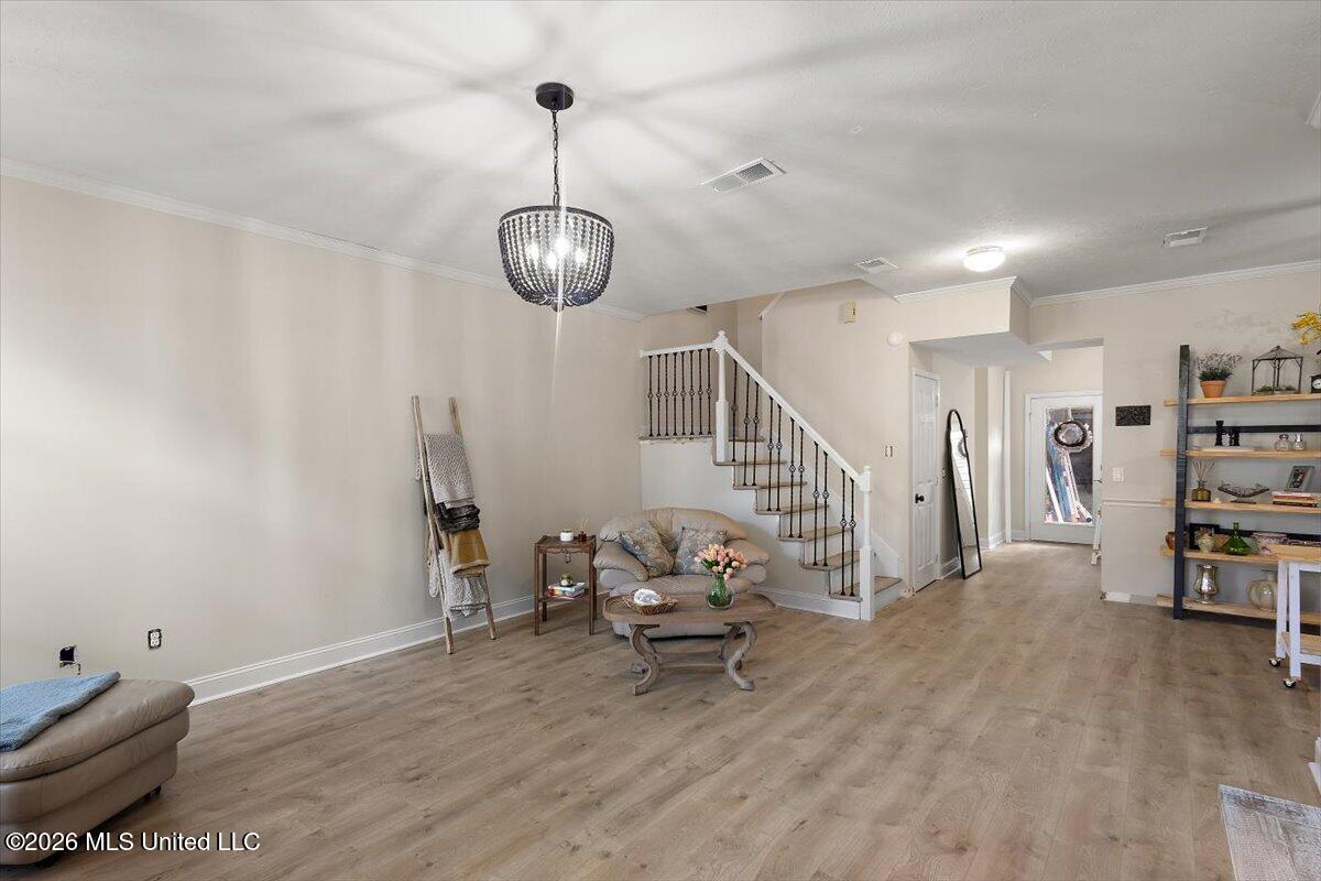 1012 Bayridge Drive Property Photo 5