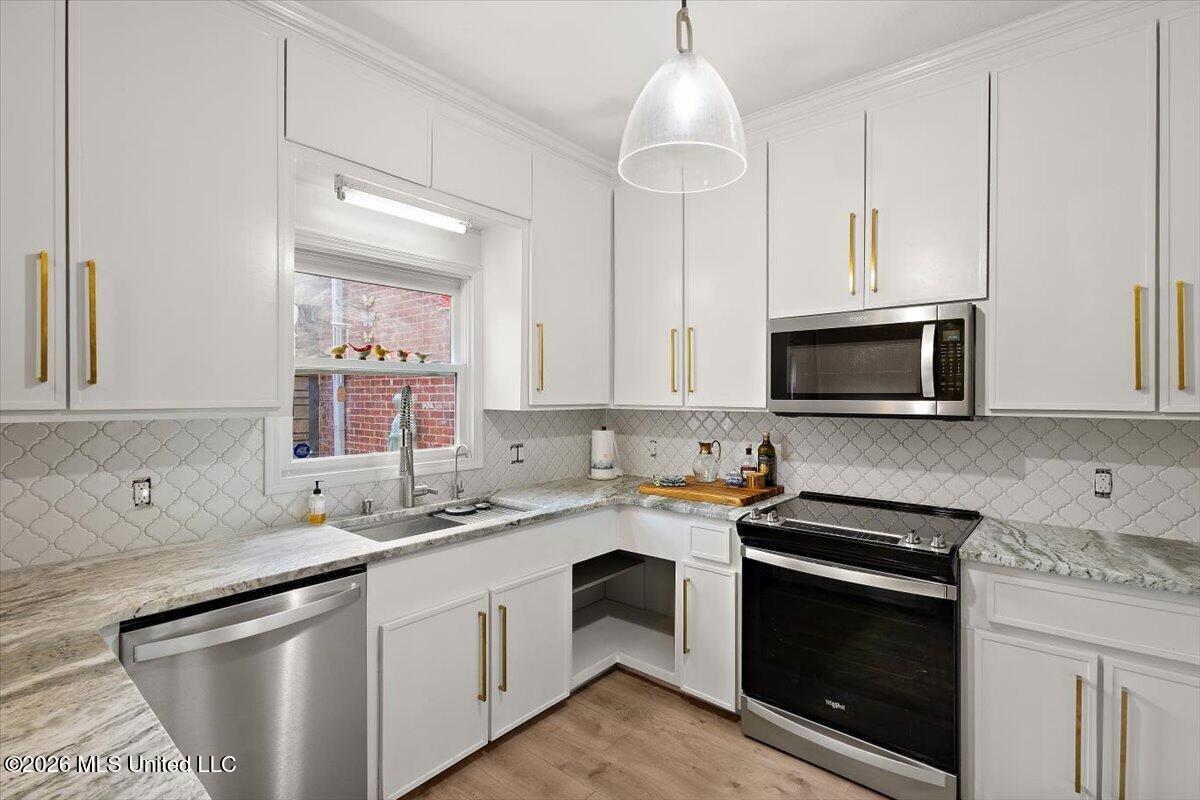1012 Bayridge Drive Property Photo 12