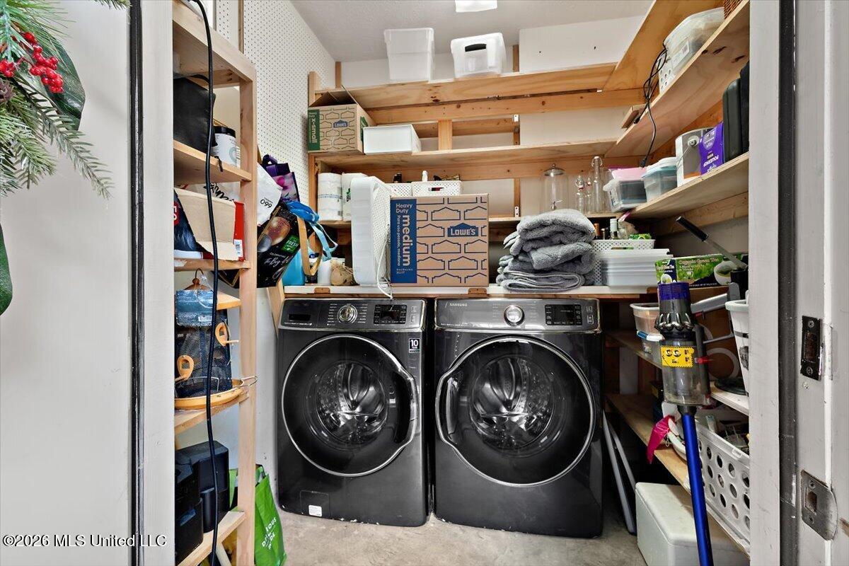 1012 Bayridge Drive Property Photo 29
