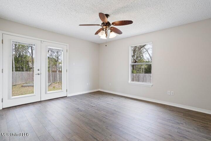 10249 Cottage Court Property Photo 11