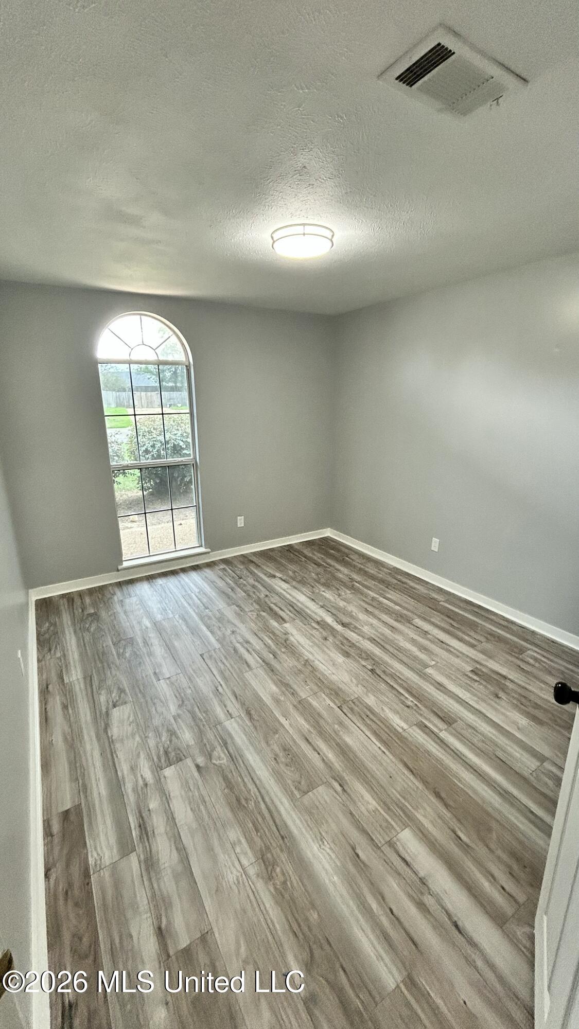 9927 Crooked Creek Circle Property Photo 7