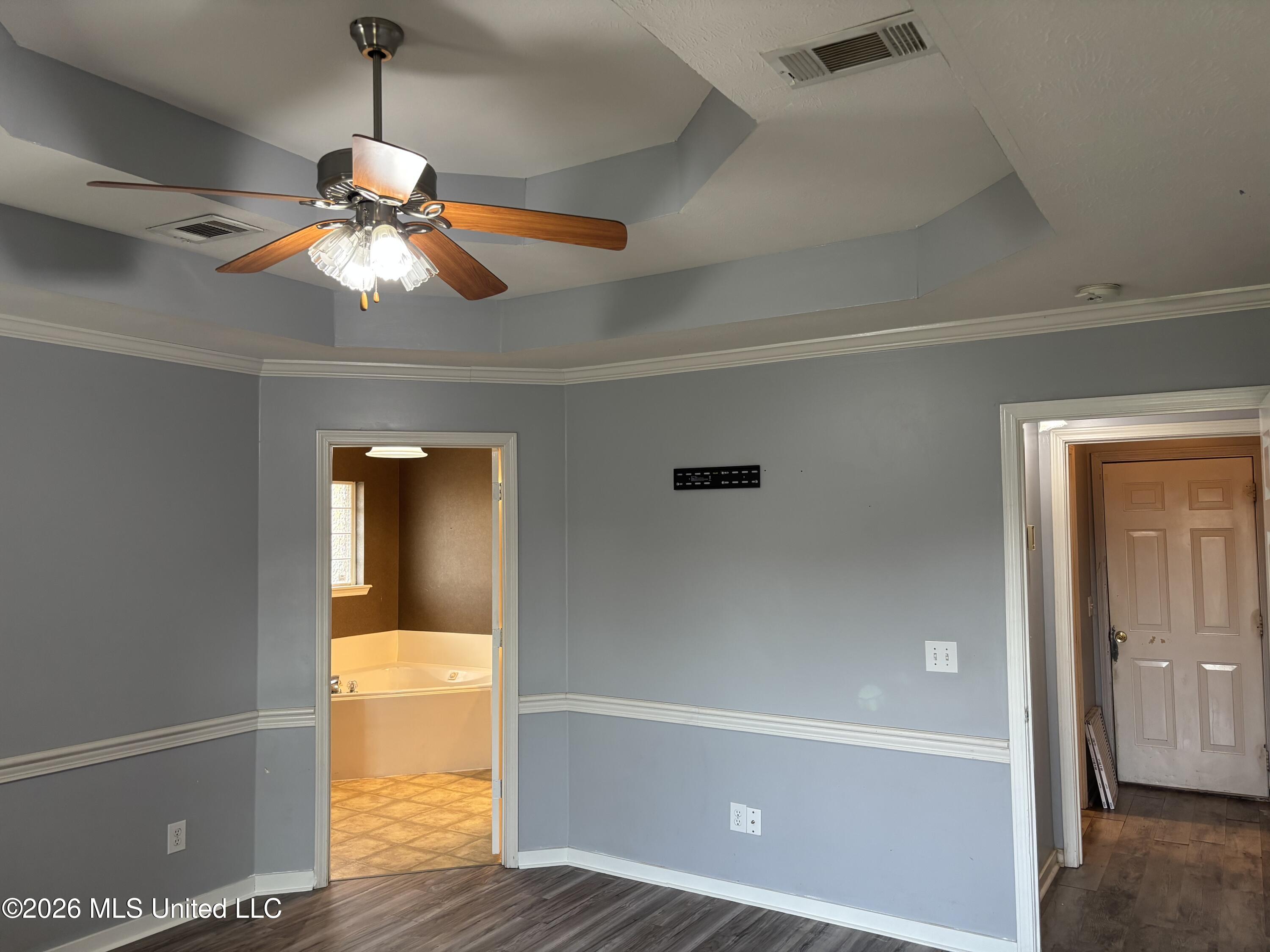 9927 Crooked Creek Circle Property Photo 9