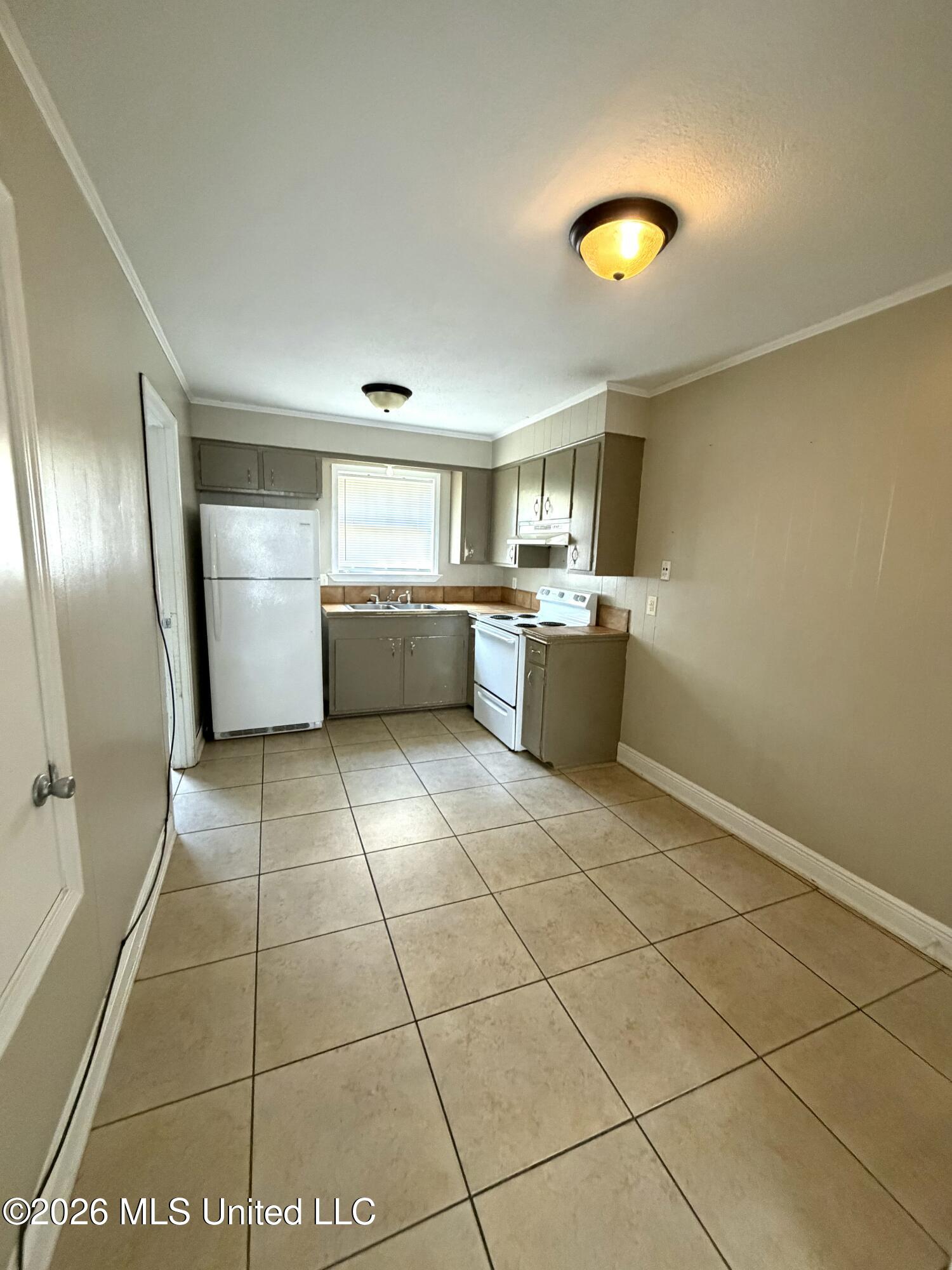 1705 18th Avenue Property Photo 3