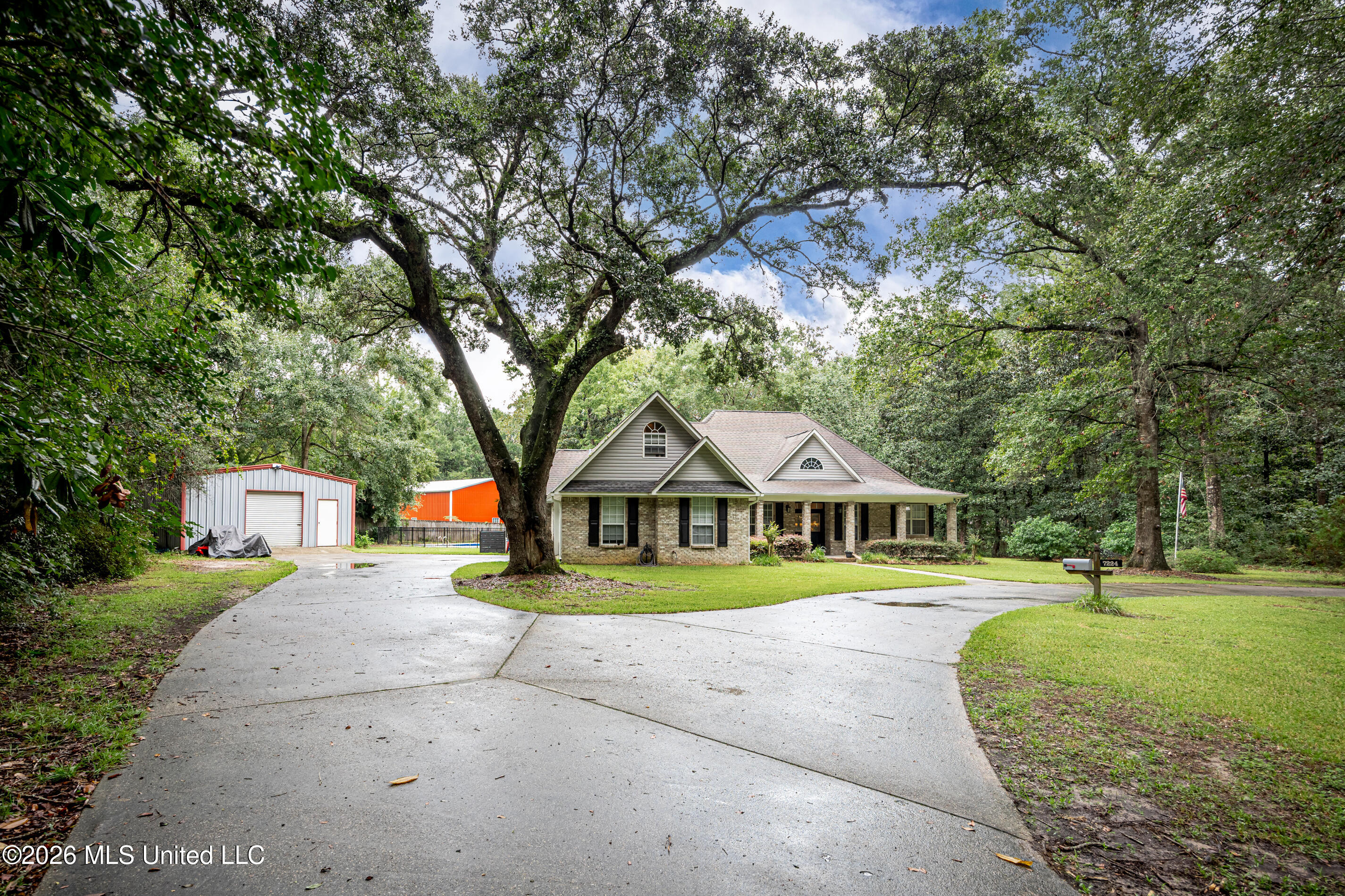 7224 Martin Bluff Road Property Photo 3