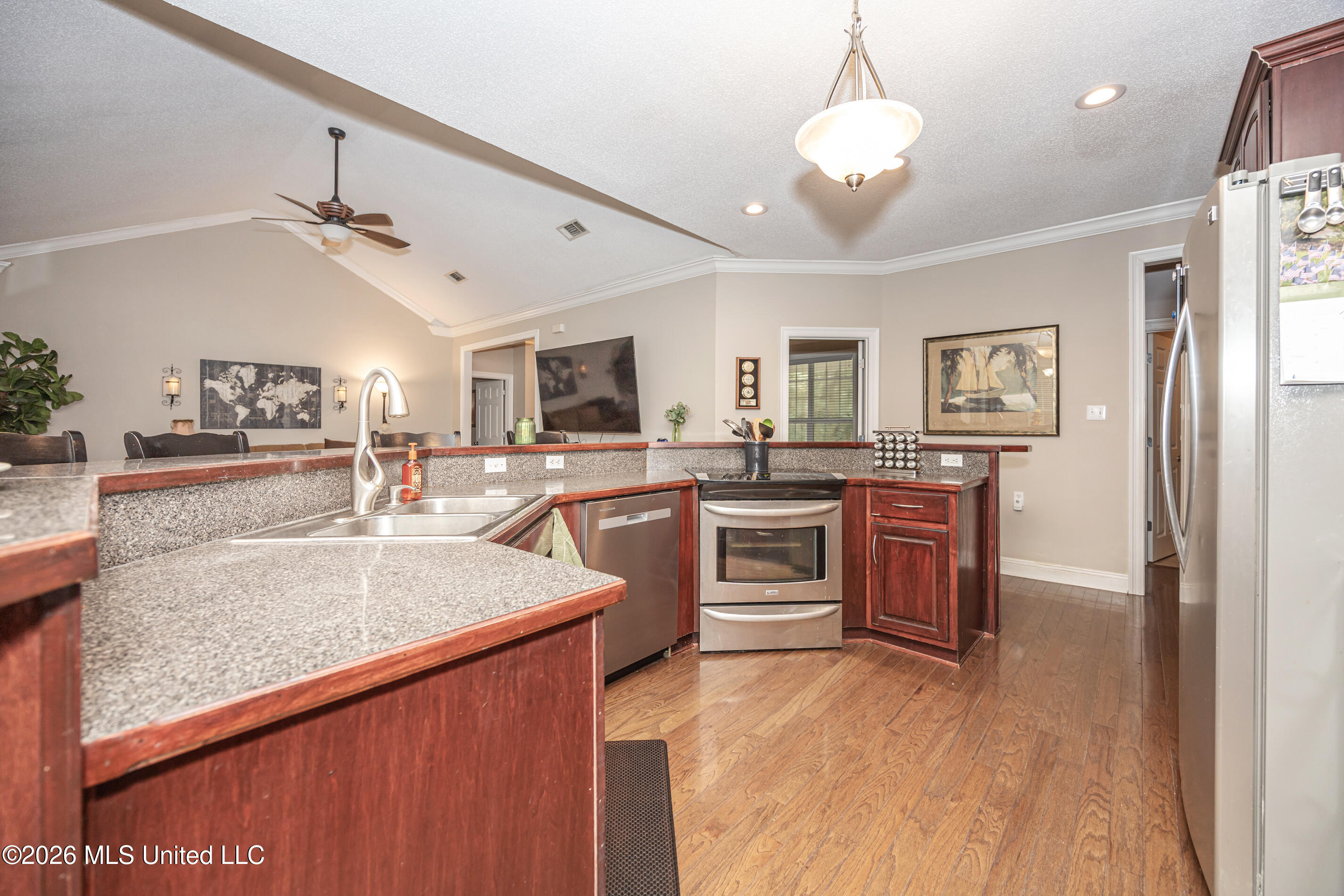 7224 Martin Bluff Road Property Photo 23
