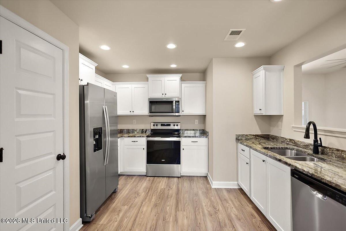 8692 Hayes Drive Property Photo 11