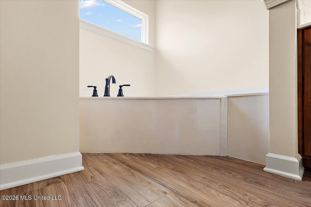 8692 Hayes Drive Property Photo 15