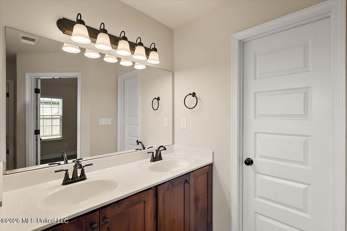 8692 Hayes Drive Property Photo 16