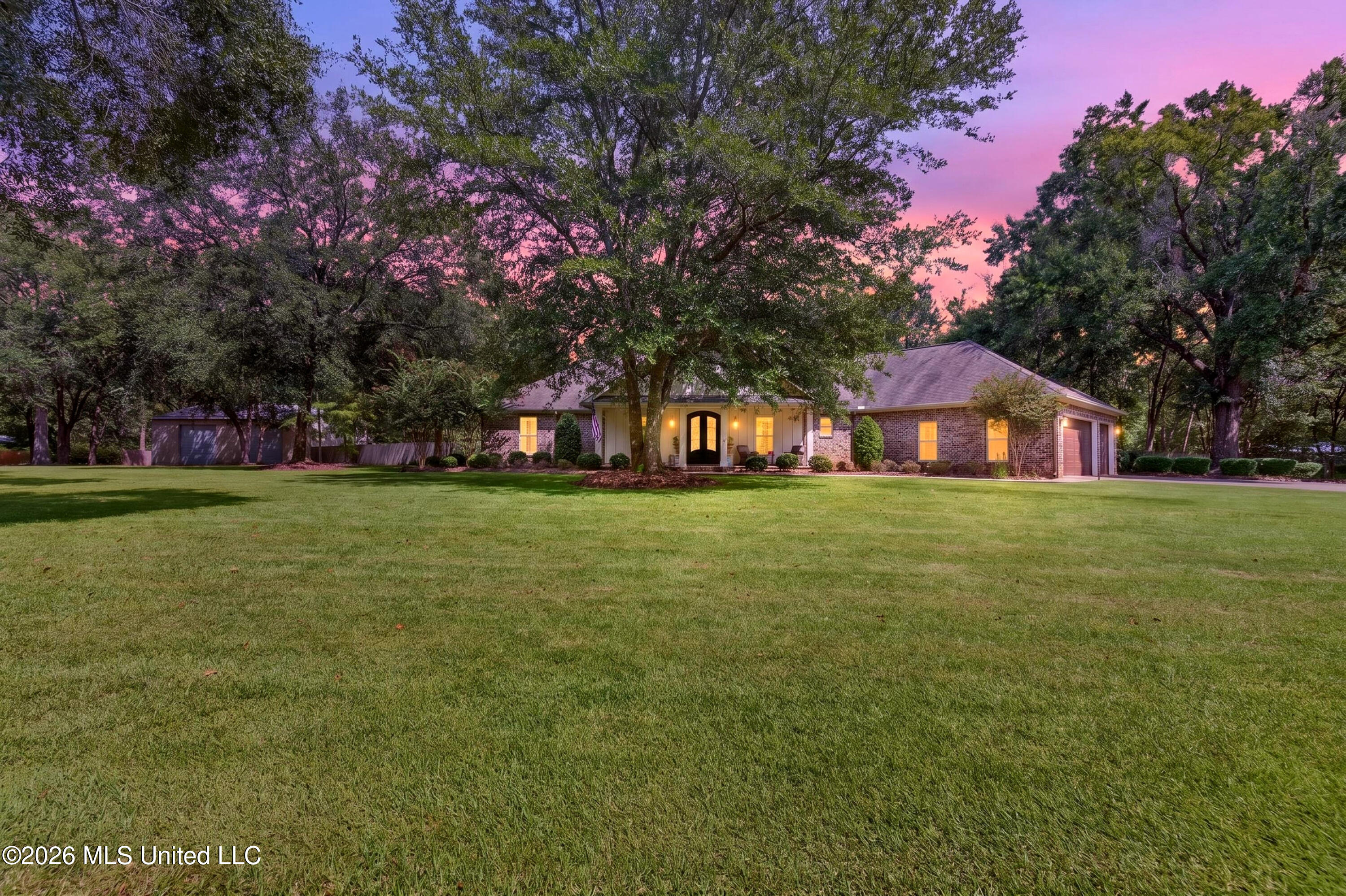 7520 S Park Ridge Drive Property Photo 1