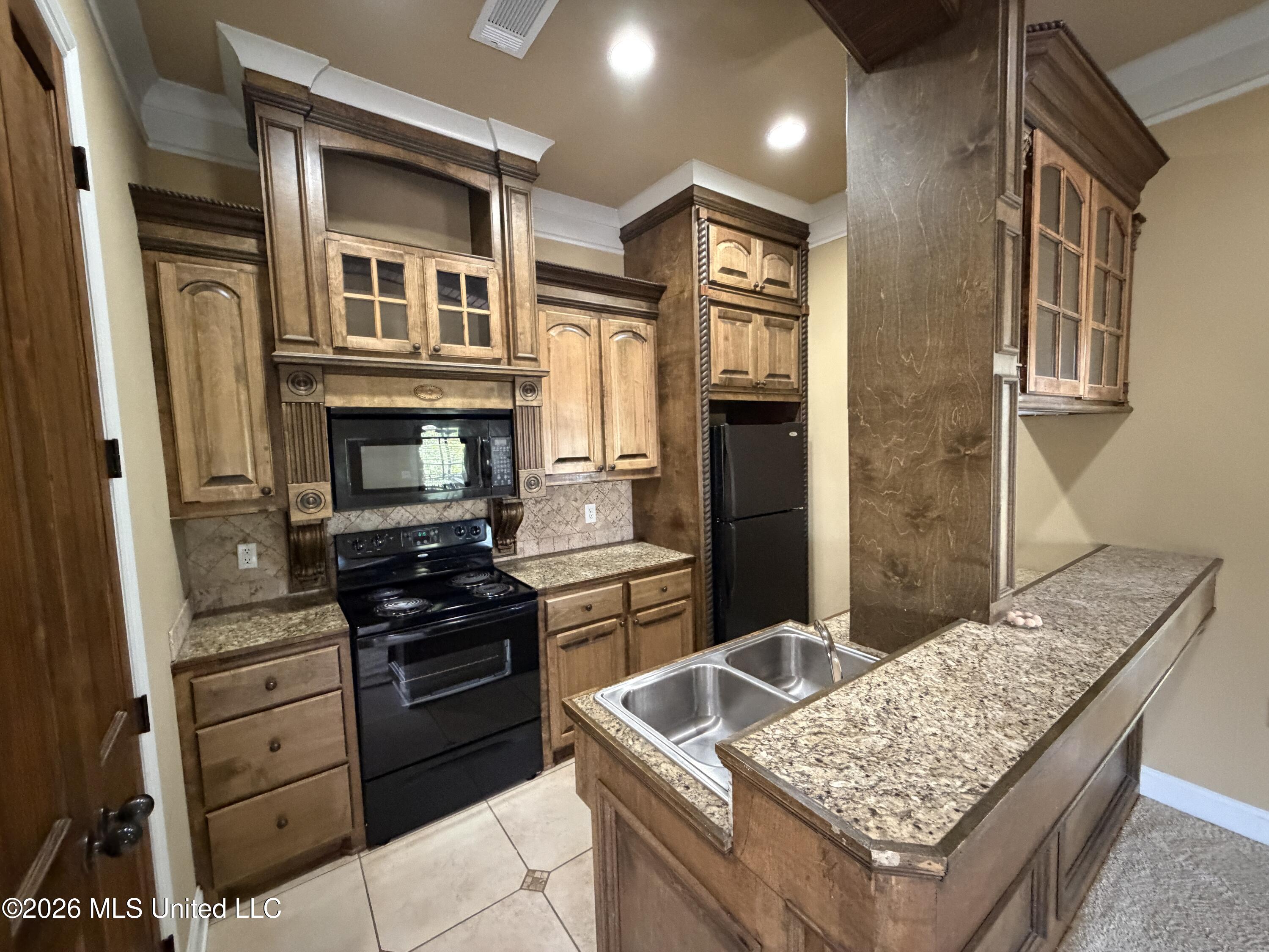 1189 Old Fannin Road Property Photo 1