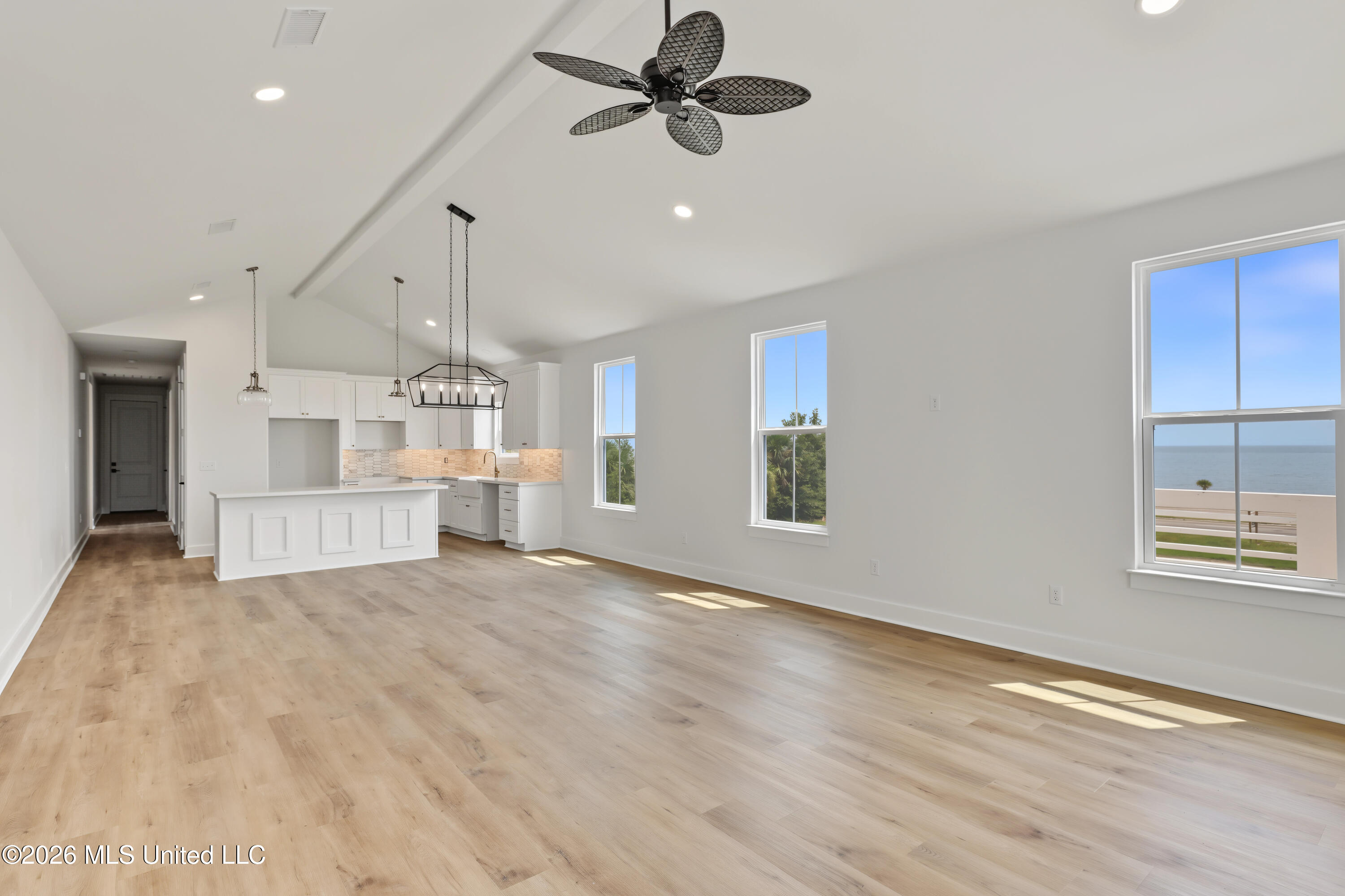 112 Tegarden Road Property Photo 8