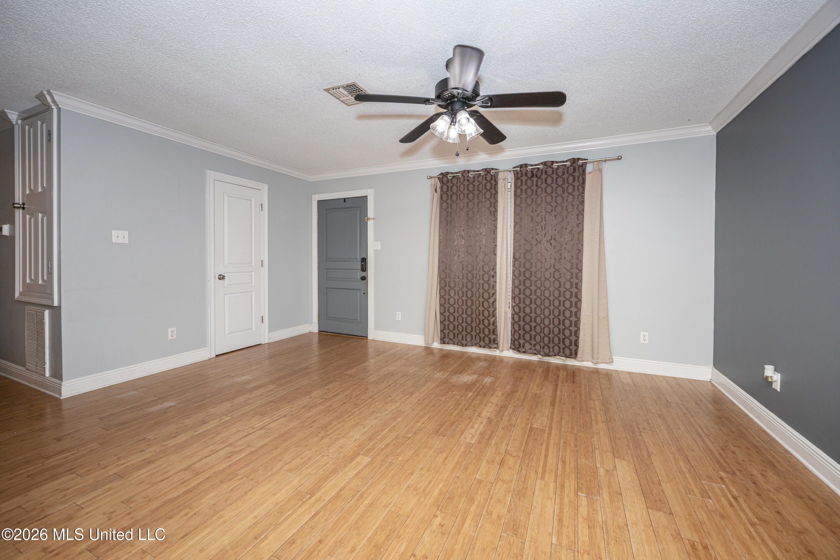 1312 Willow Street Property Photo 5