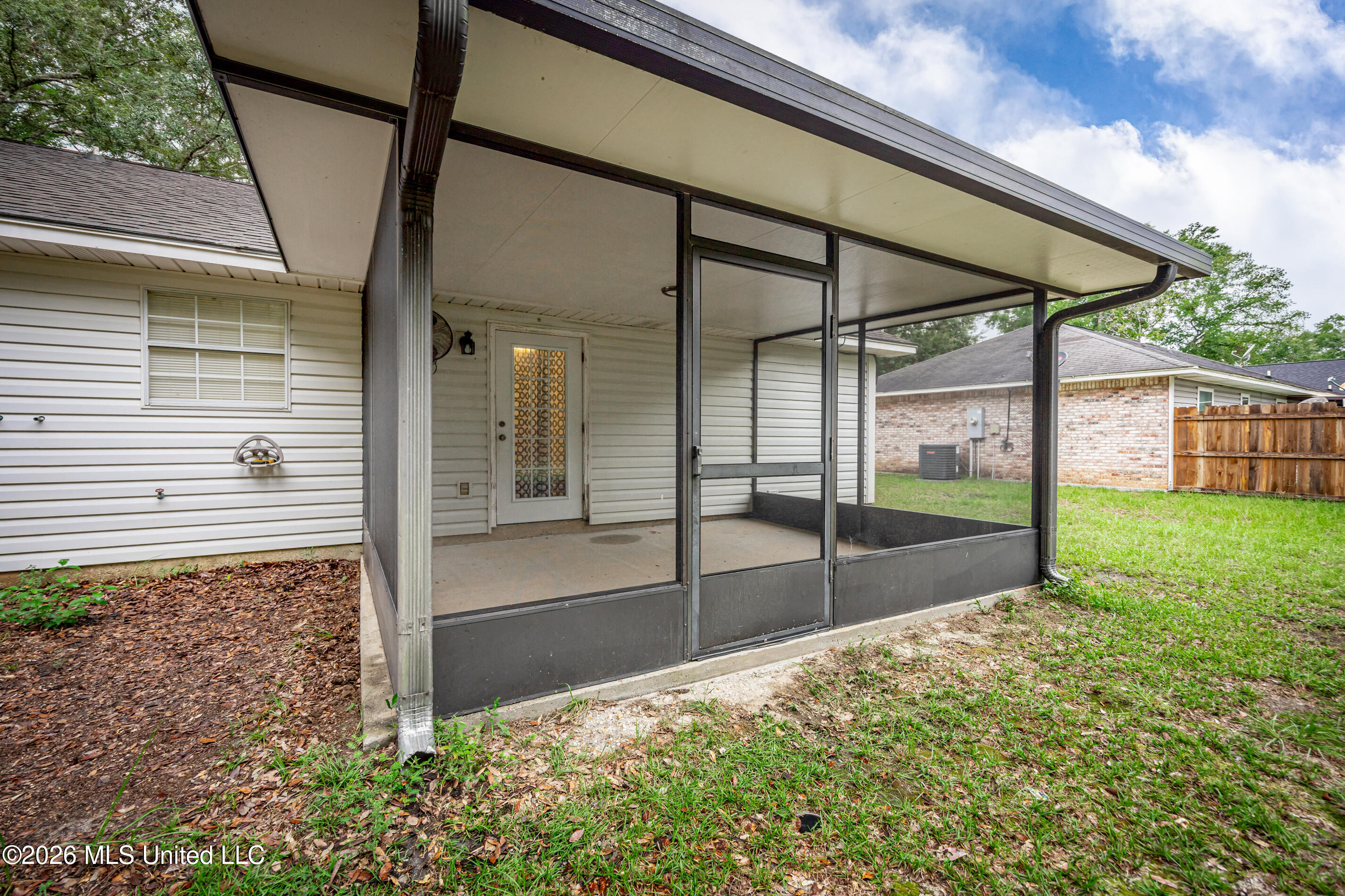 1312 Willow Street Property Photo 27