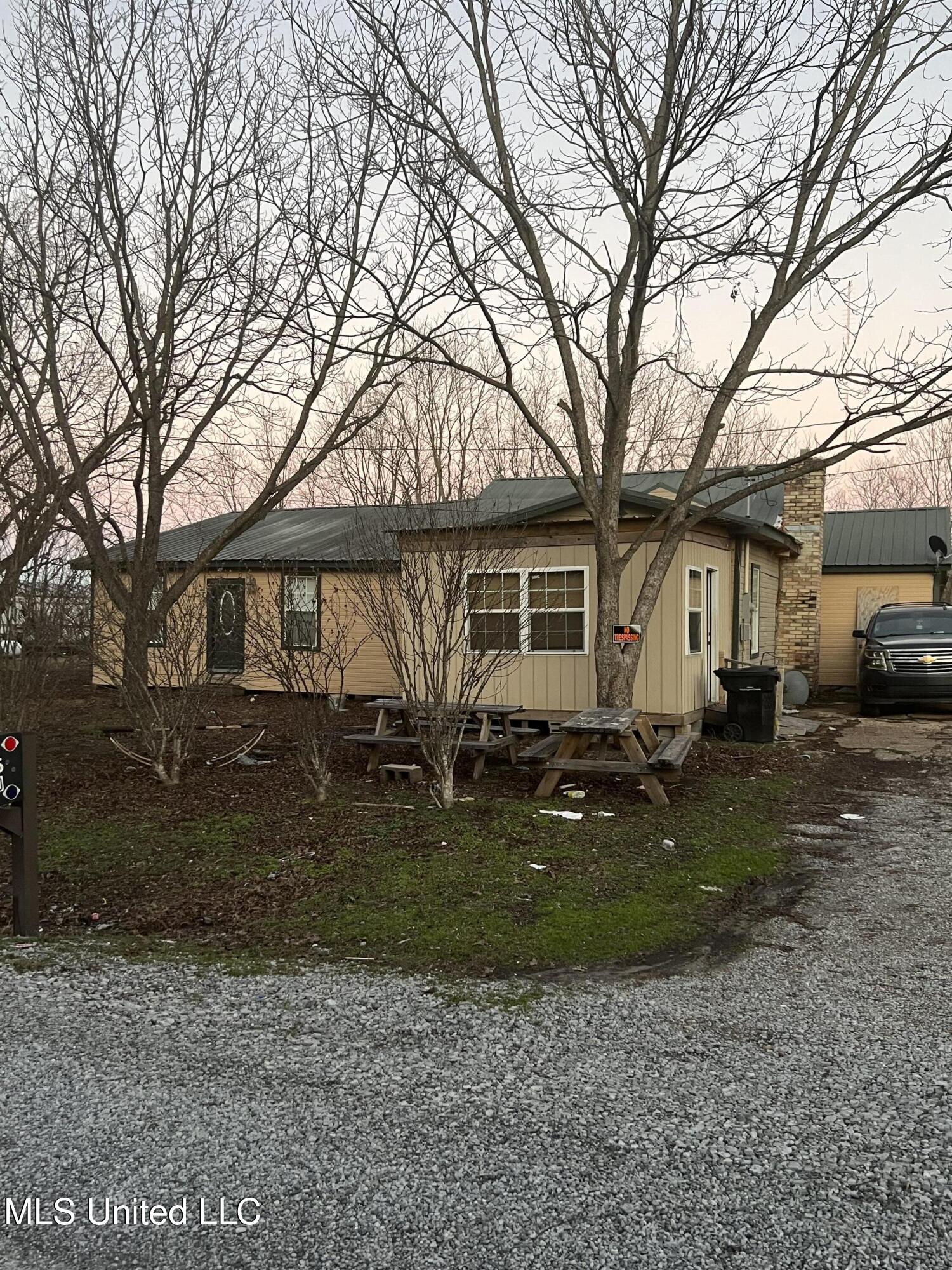 115 Tate Road Property Photo 1