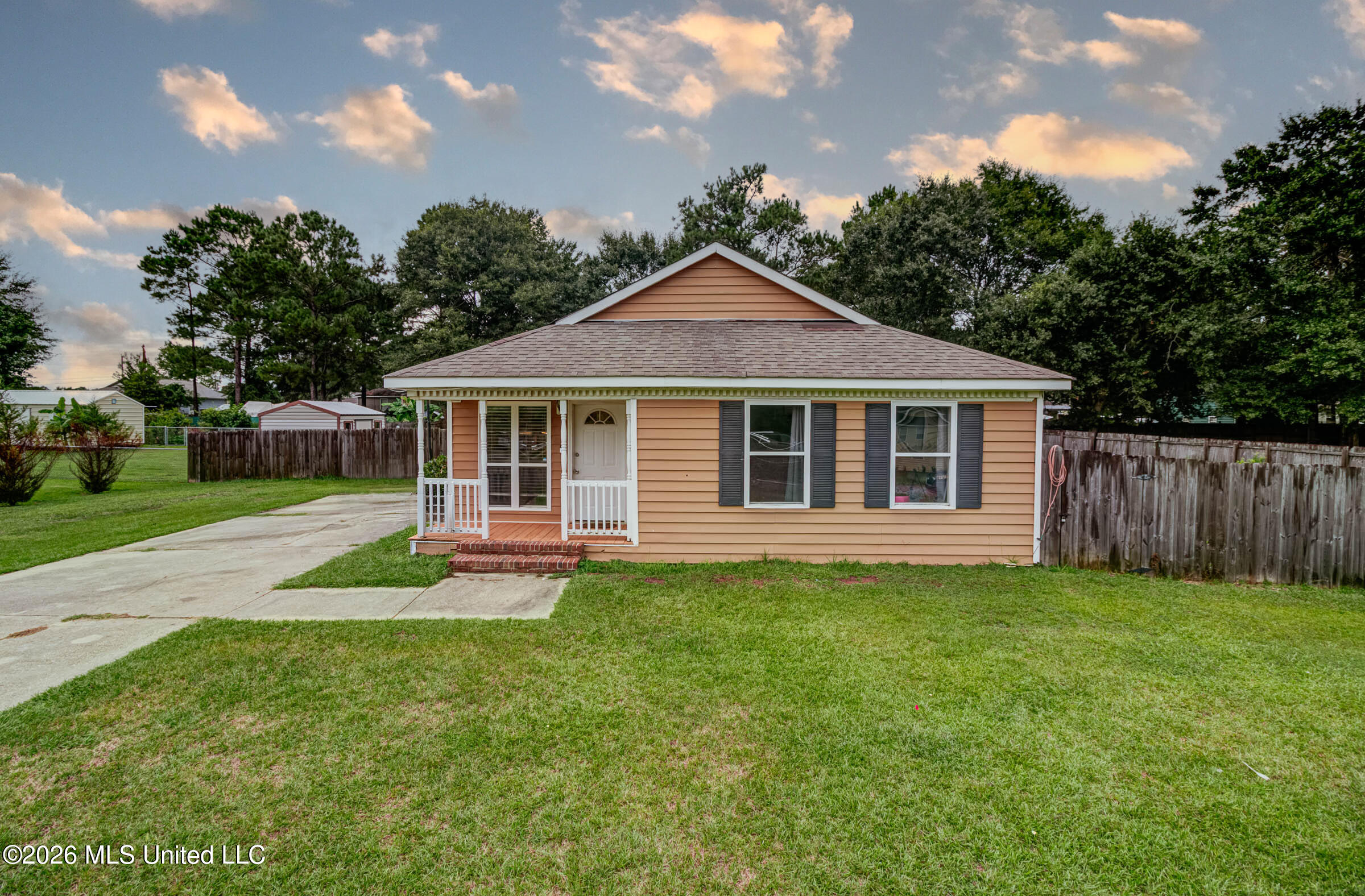 19116 Crestwick Street Property Photo 1