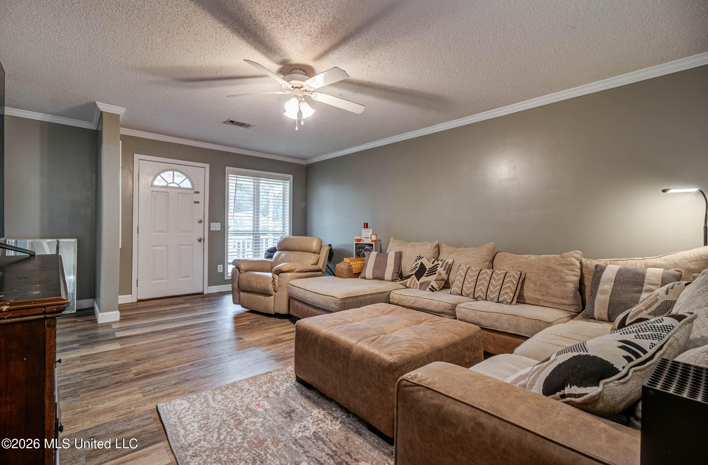 19116 Crestwick Street Property Photo 7
