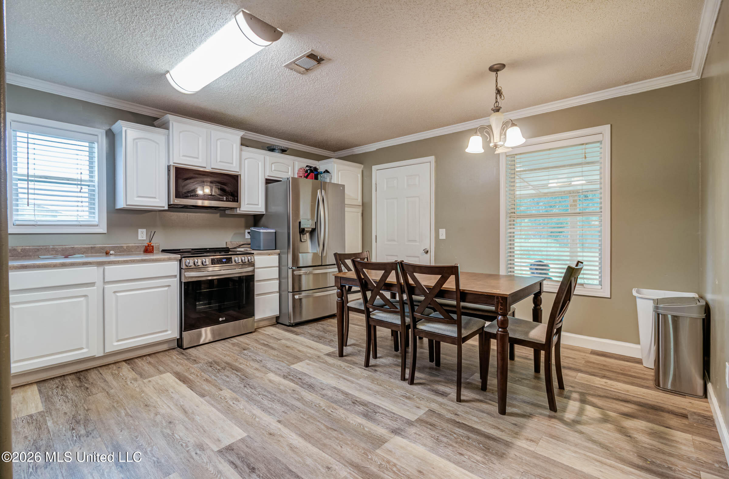 19116 Crestwick Street Property Photo 16