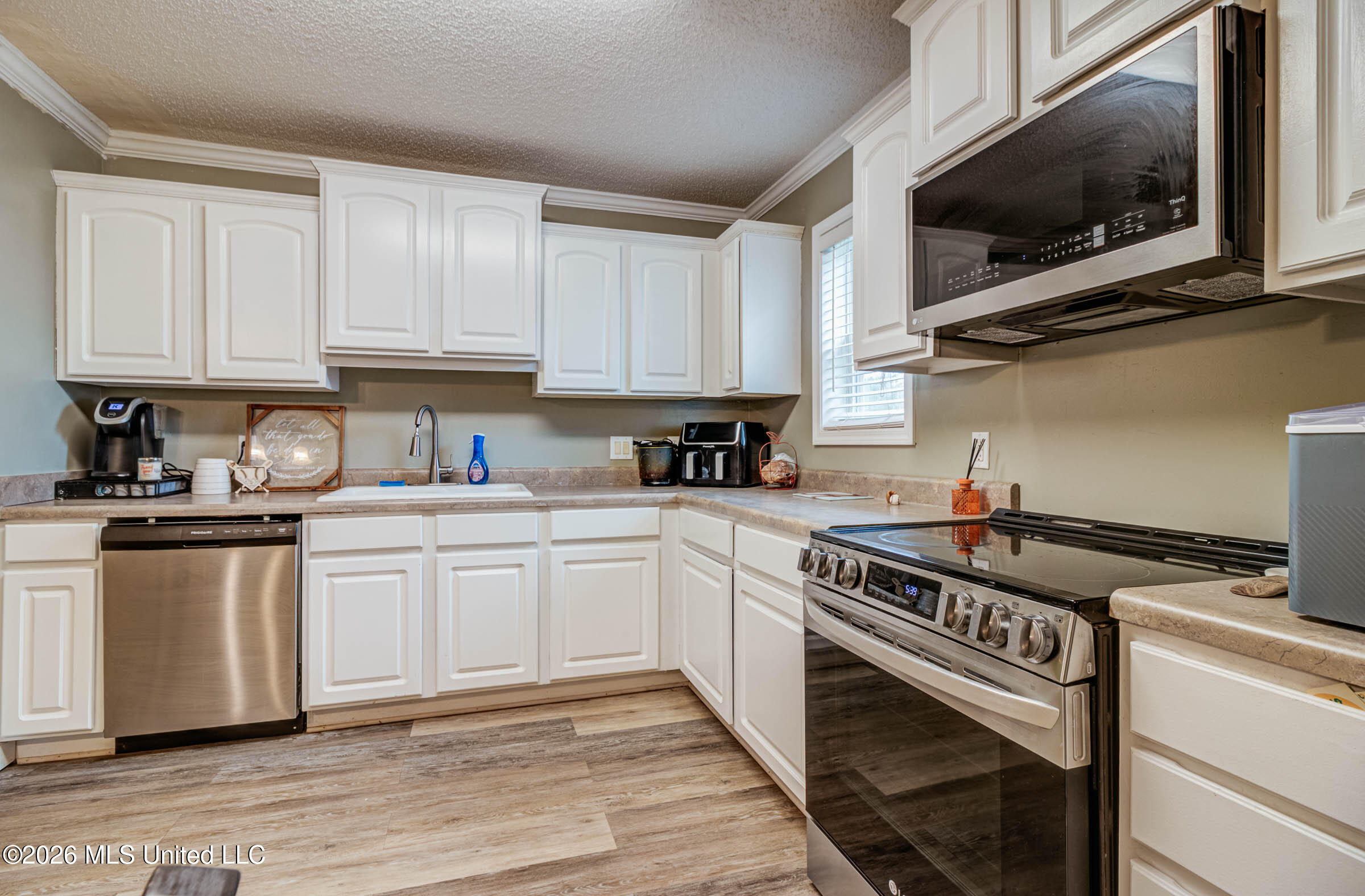 19116 Crestwick Street Property Photo 20