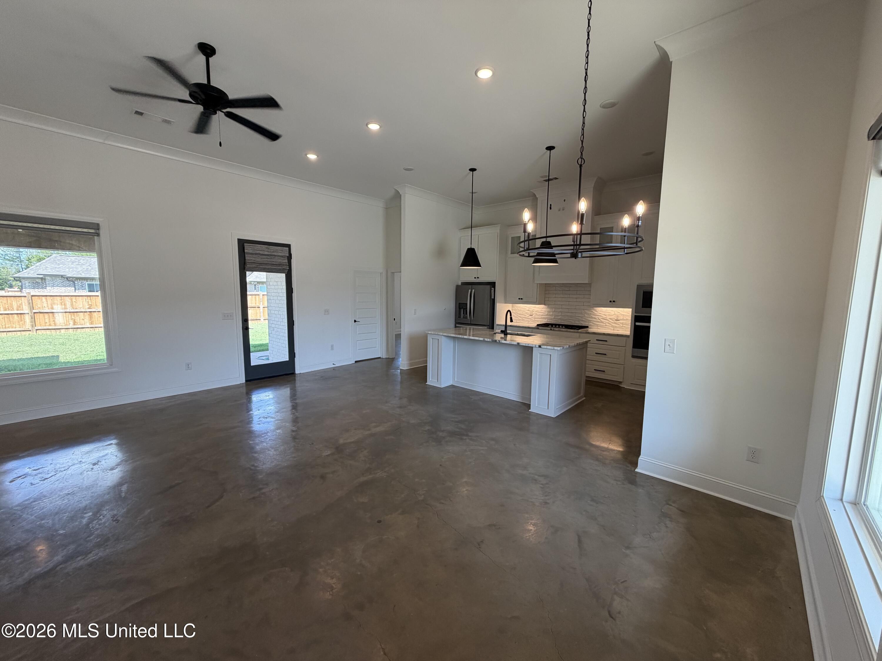 303 Tremont Drive Property Photo 6