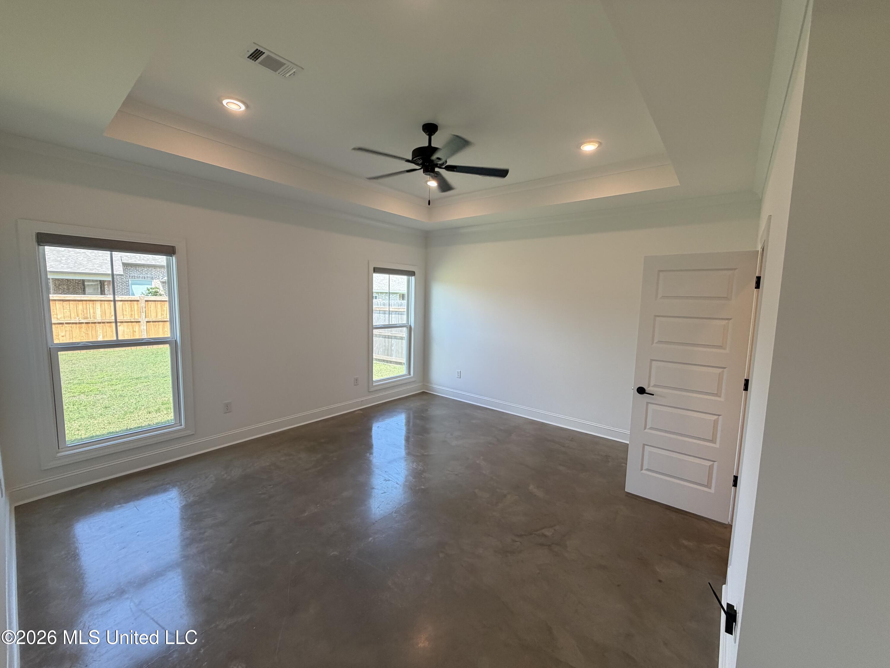 303 Tremont Drive Property Photo 21