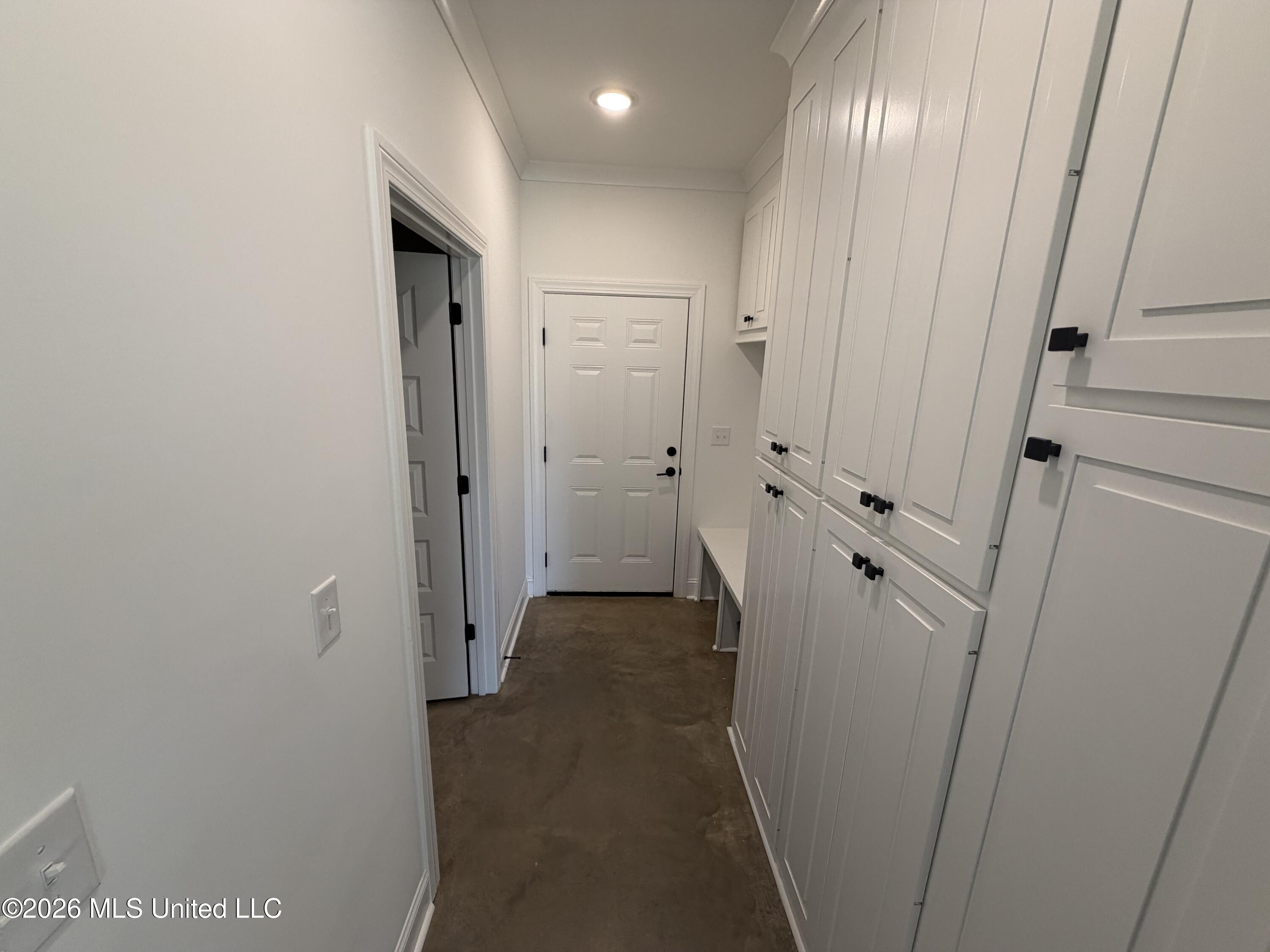 303 Tremont Drive Property Photo 27