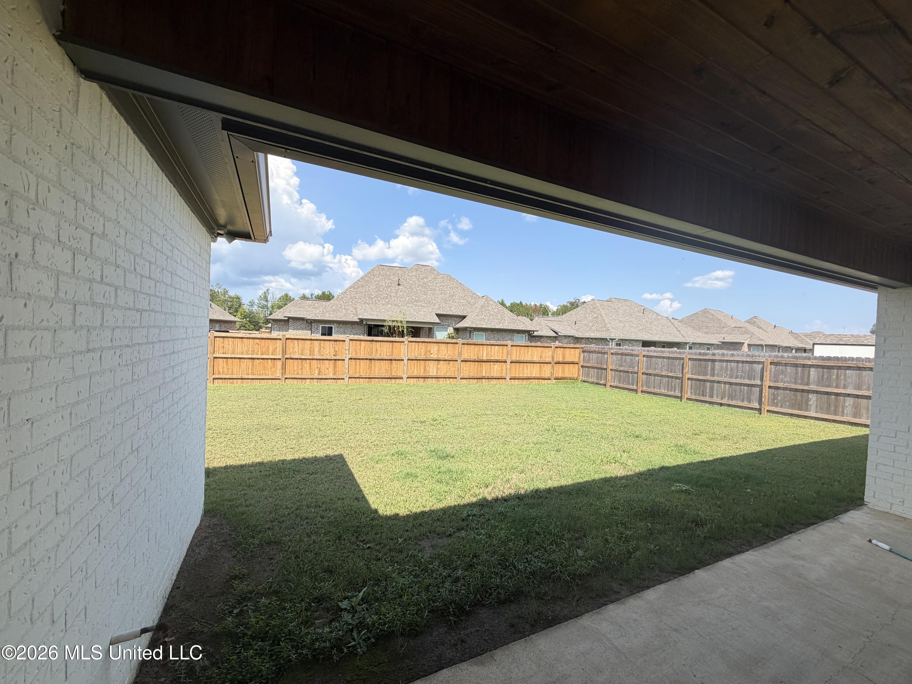 303 Tremont Drive Property Photo 30