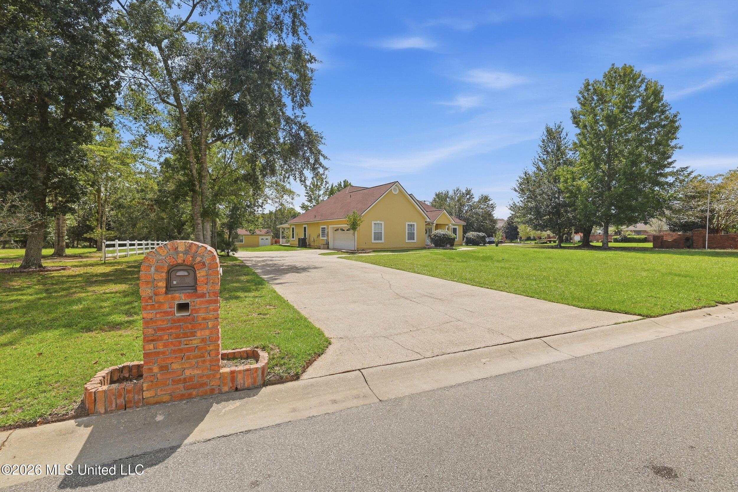 3253 Cypress Creek Drive Property Photo 4