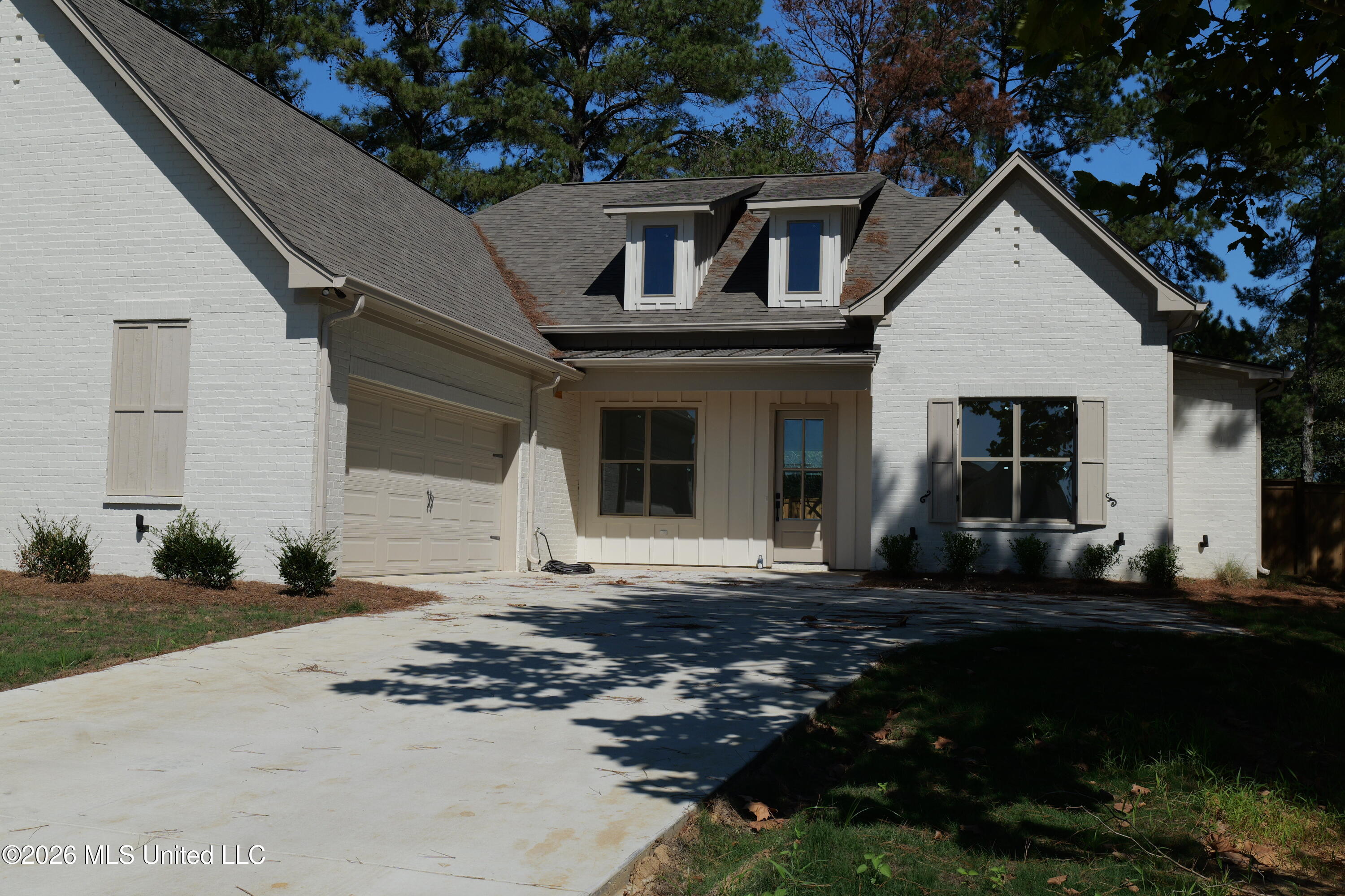 102 Harbor View Drive Property Photo 2