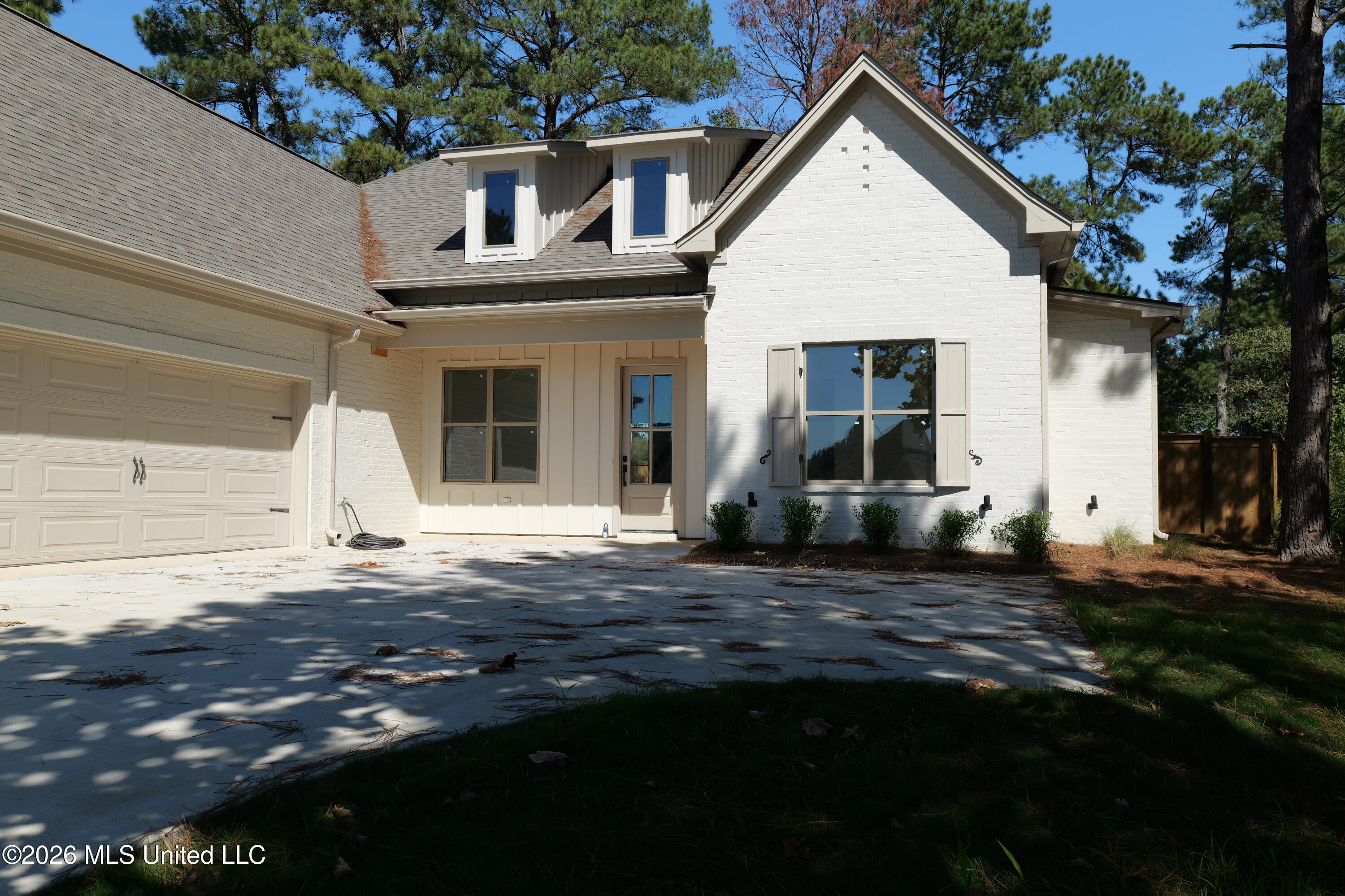 102 Harbor View Drive Property Photo 3