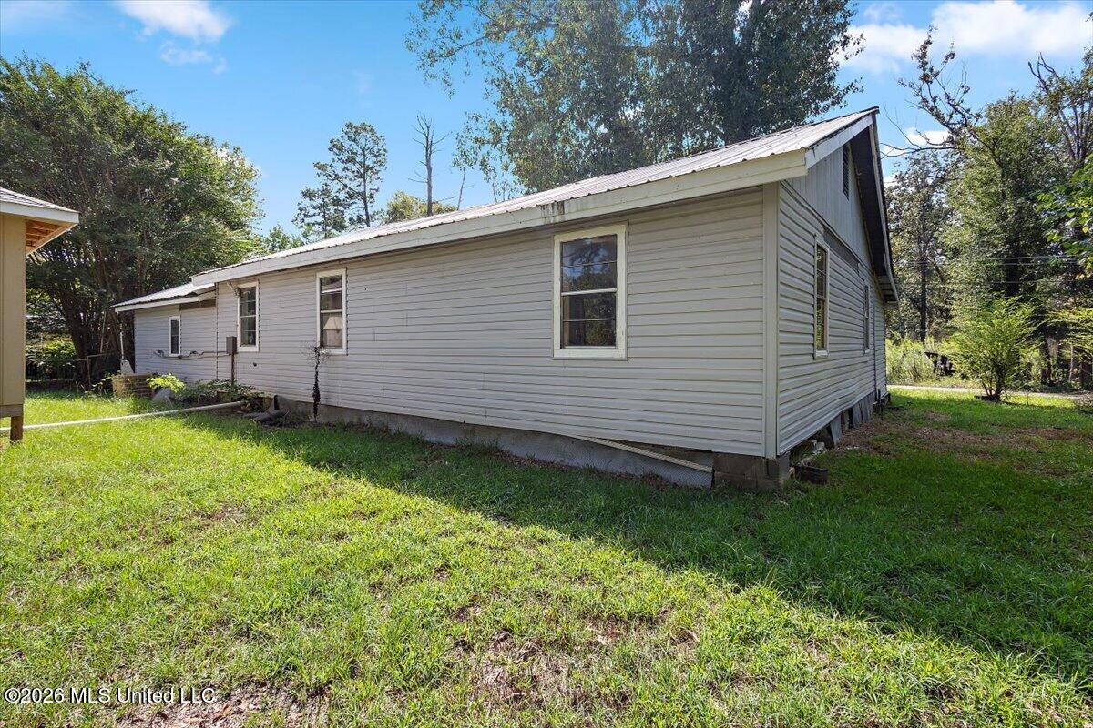 1446 Lakeview Avenue Property Photo 22