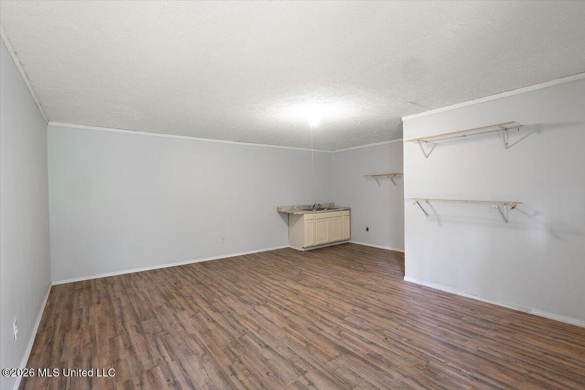 1446 Lakeview Avenue Property Photo 24