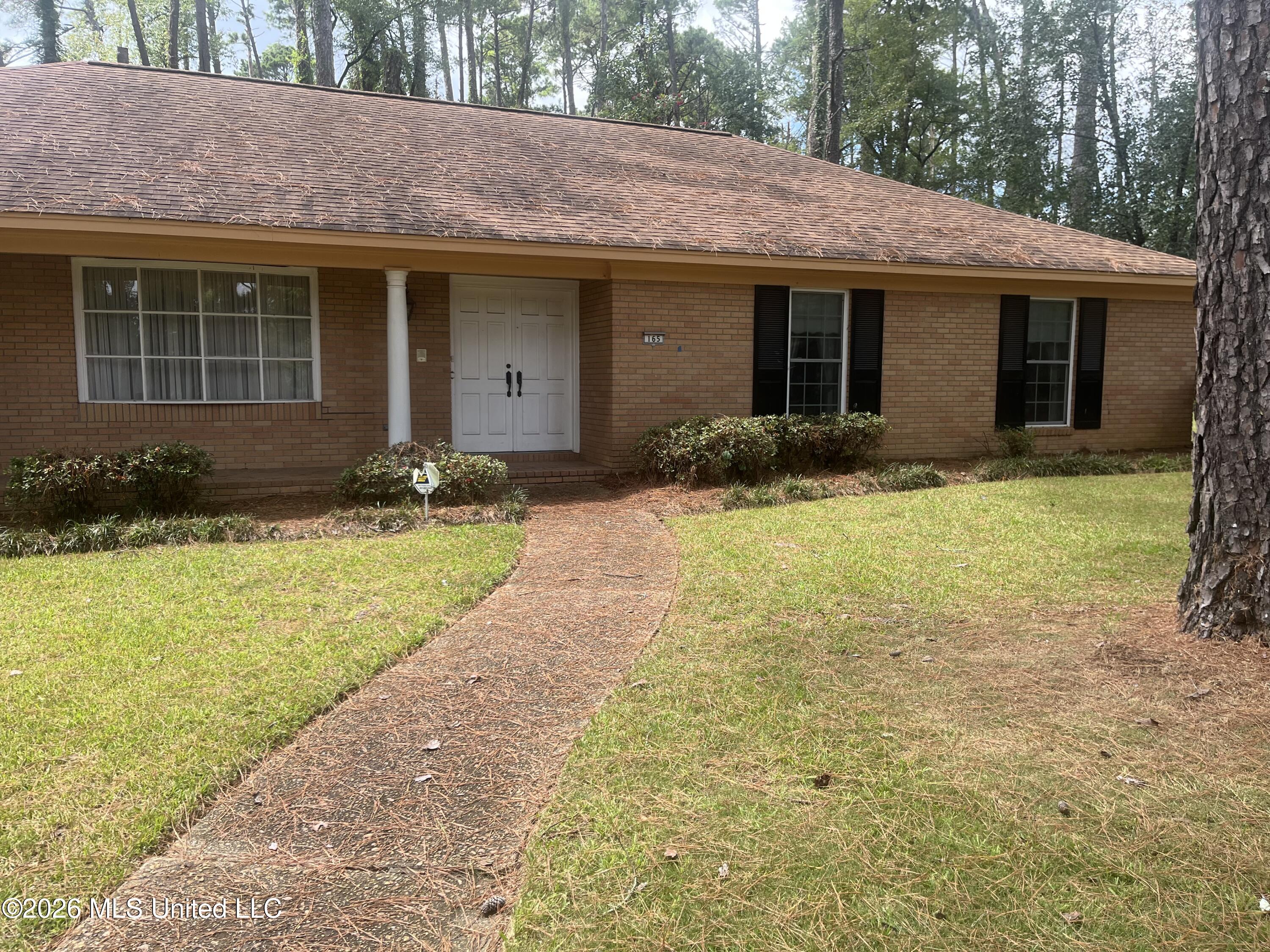 165 Bristol Boulevard Property Photo 2