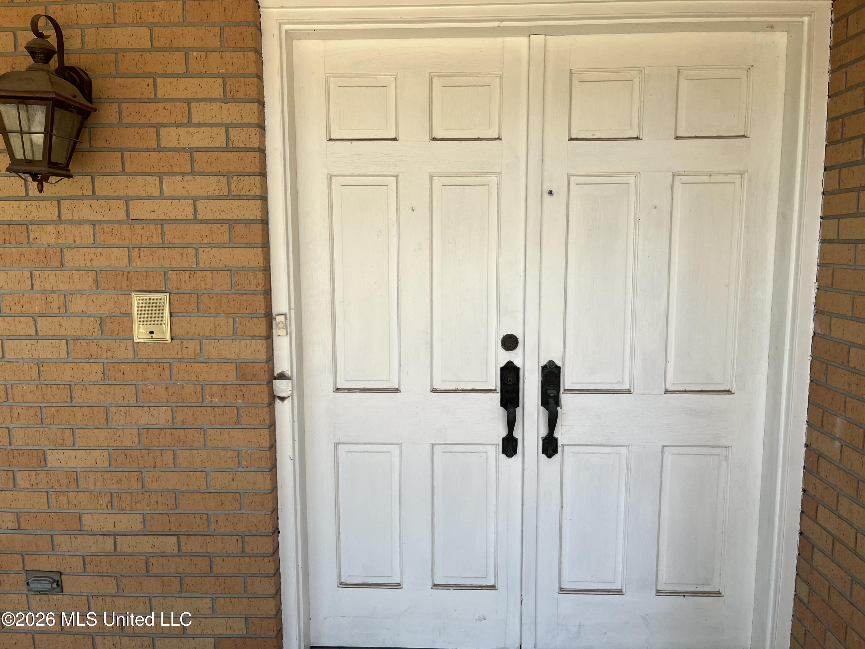 165 Bristol Boulevard Property Photo 4