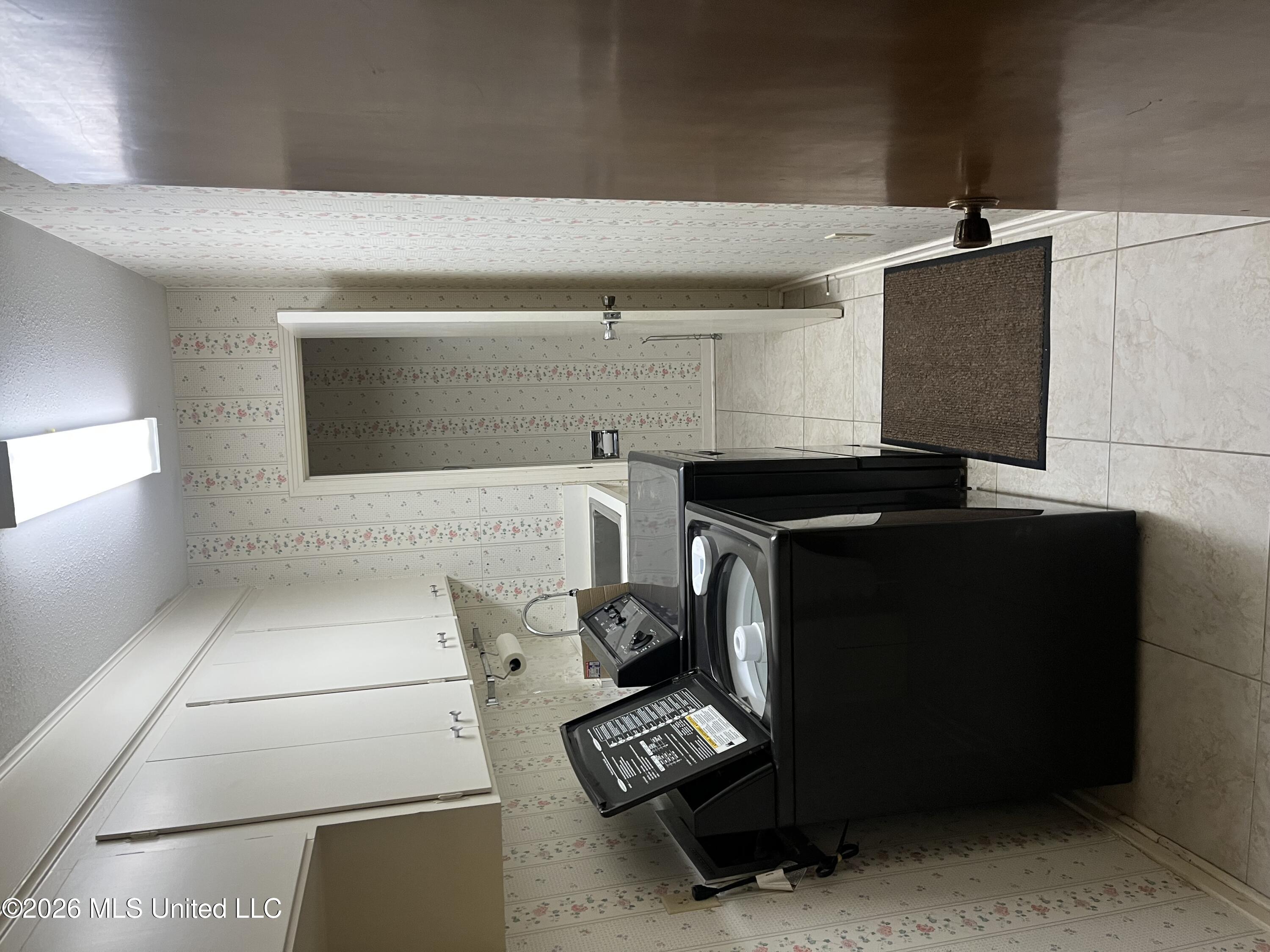 165 Bristol Boulevard Property Photo 30