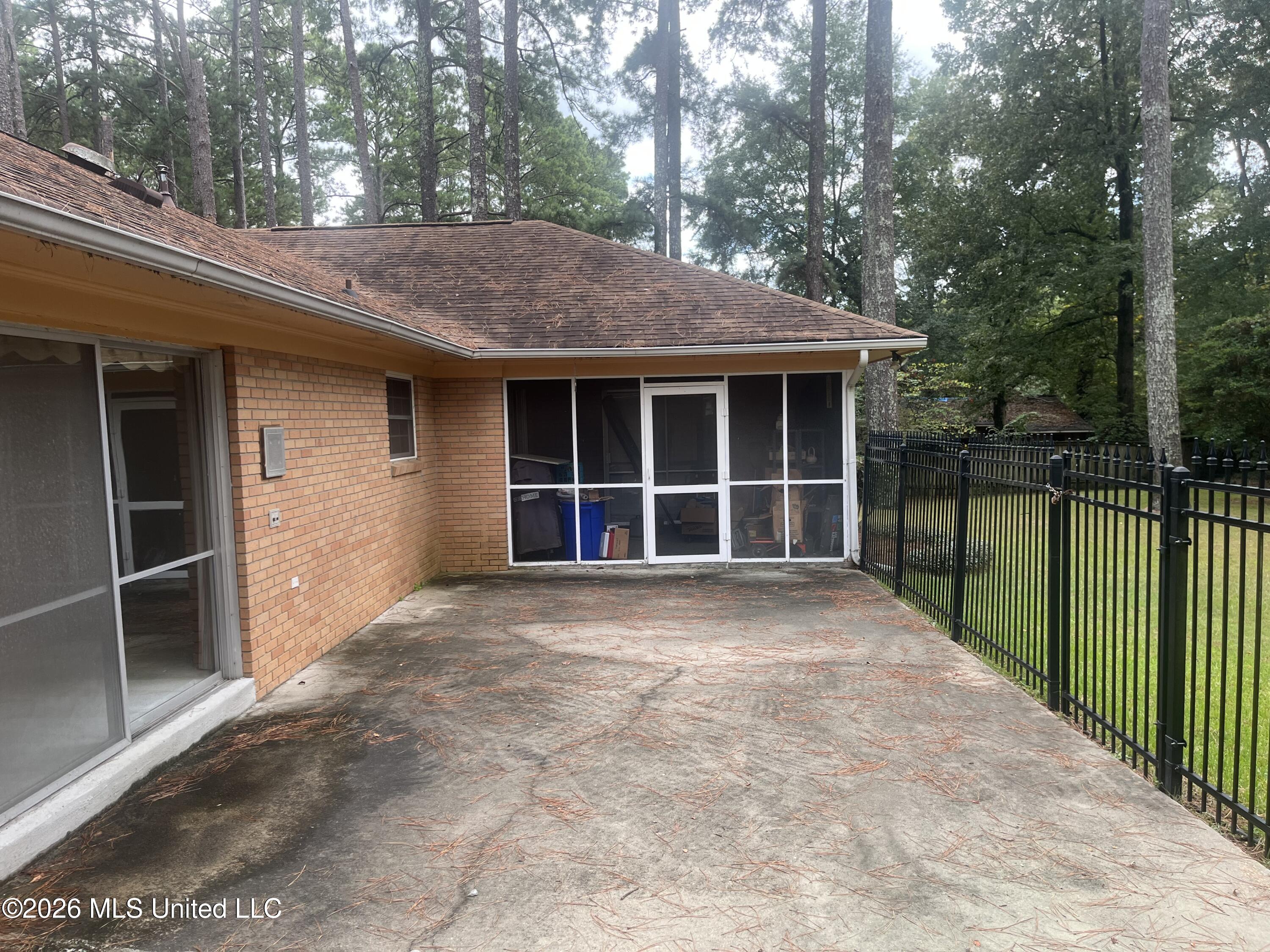 165 Bristol Boulevard Property Photo 33