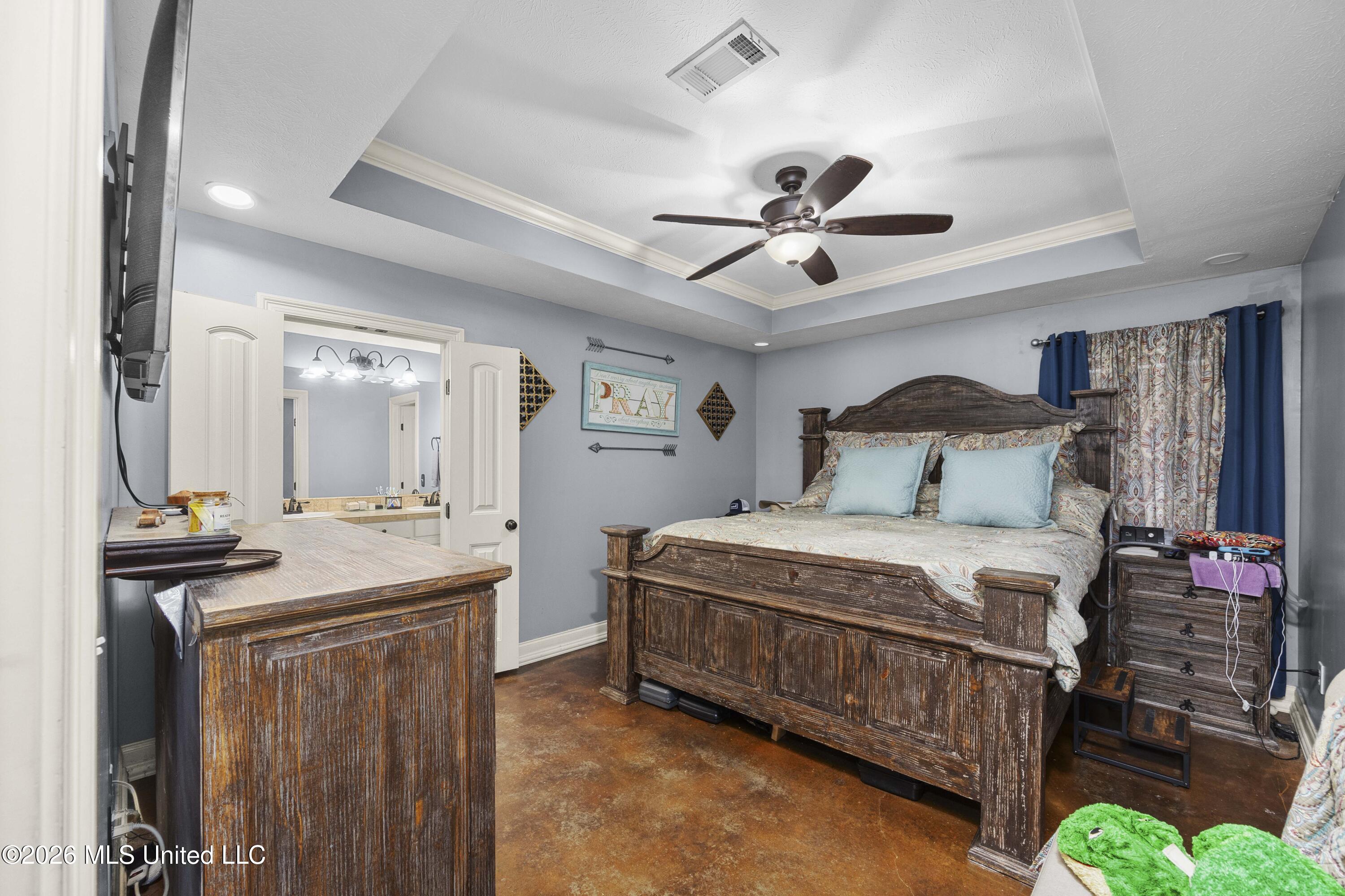 376 Austin Circle Property Photo 10