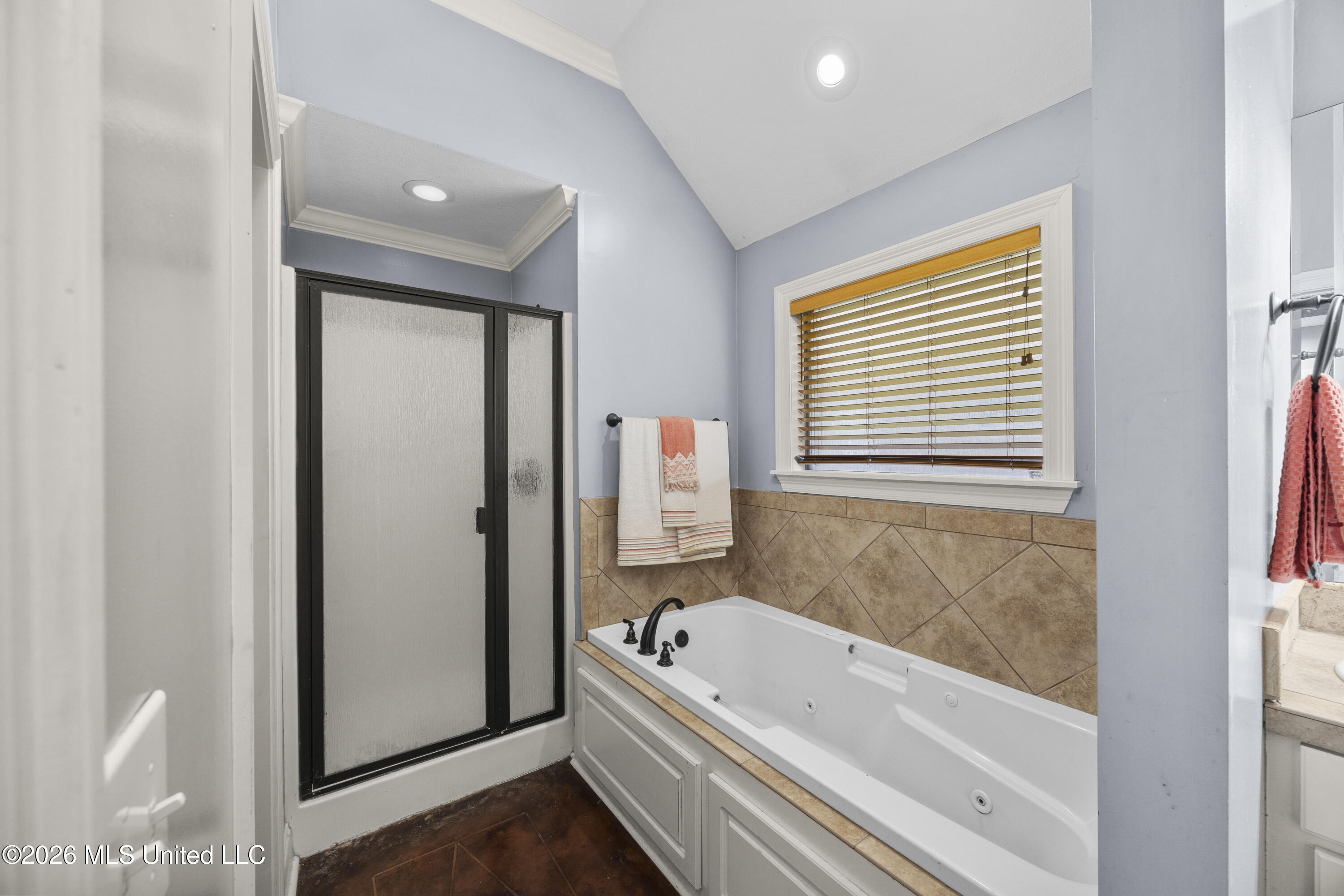 376 Austin Circle Property Photo 12