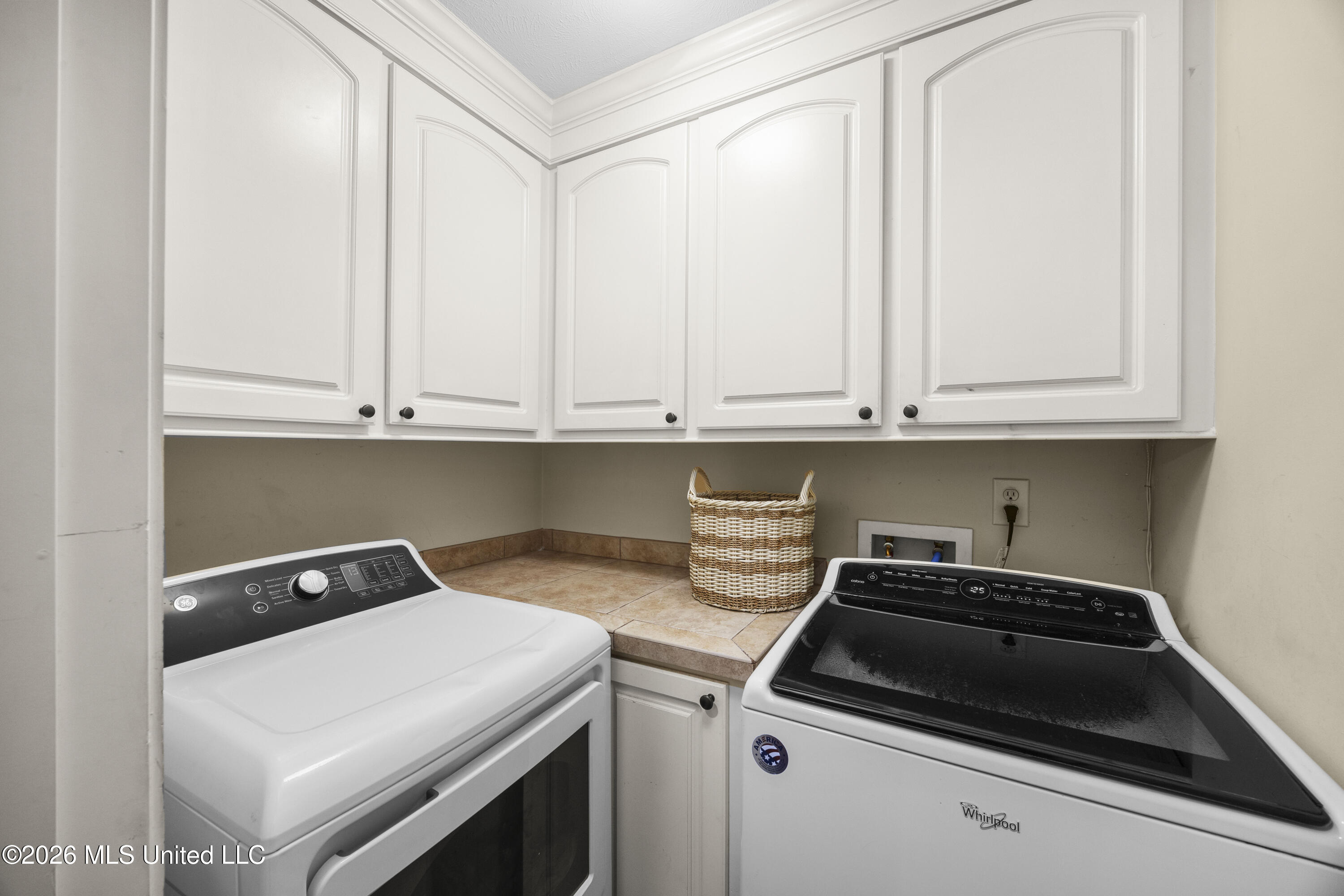 376 Austin Circle Property Photo 14