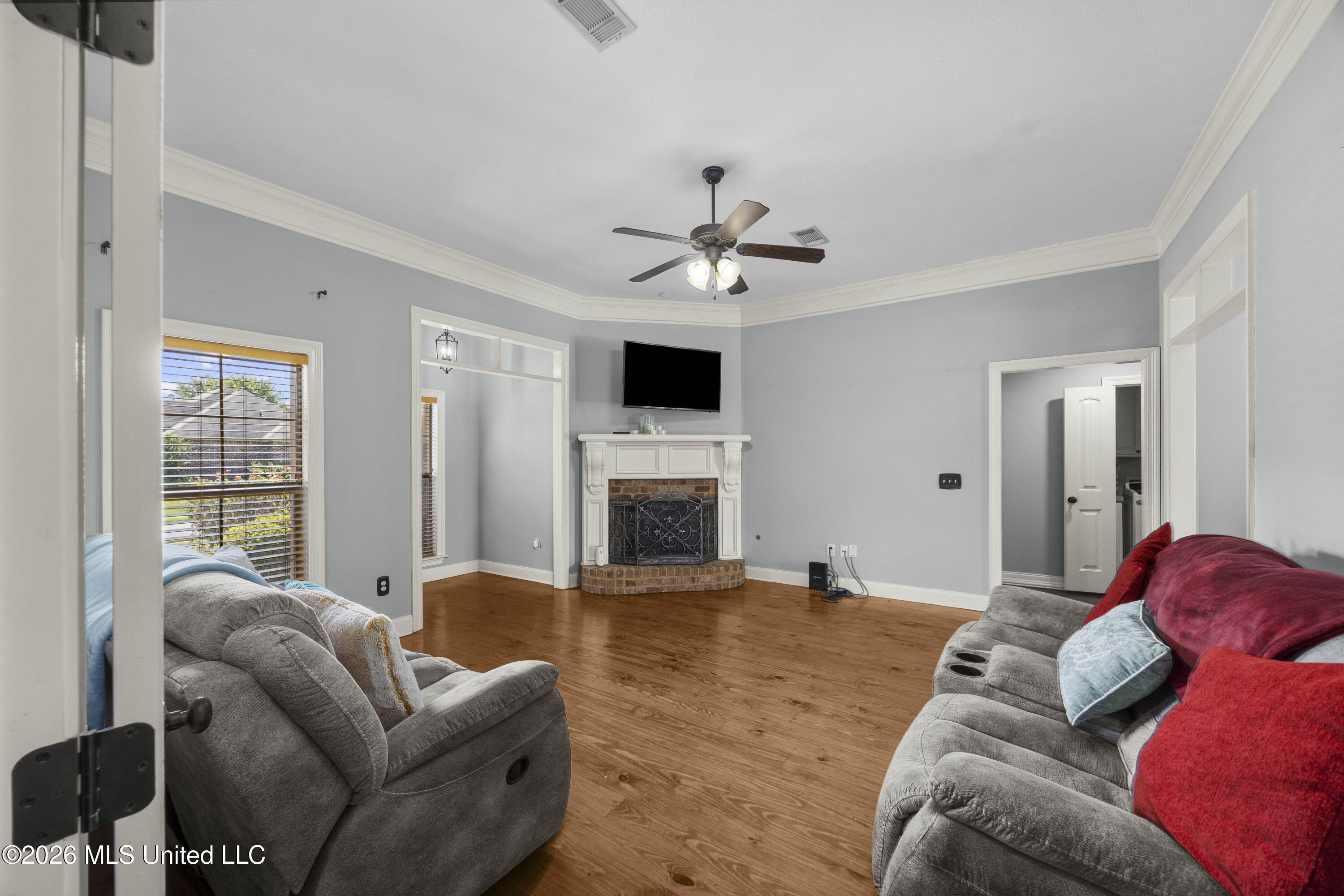 376 Austin Circle Property Photo 16