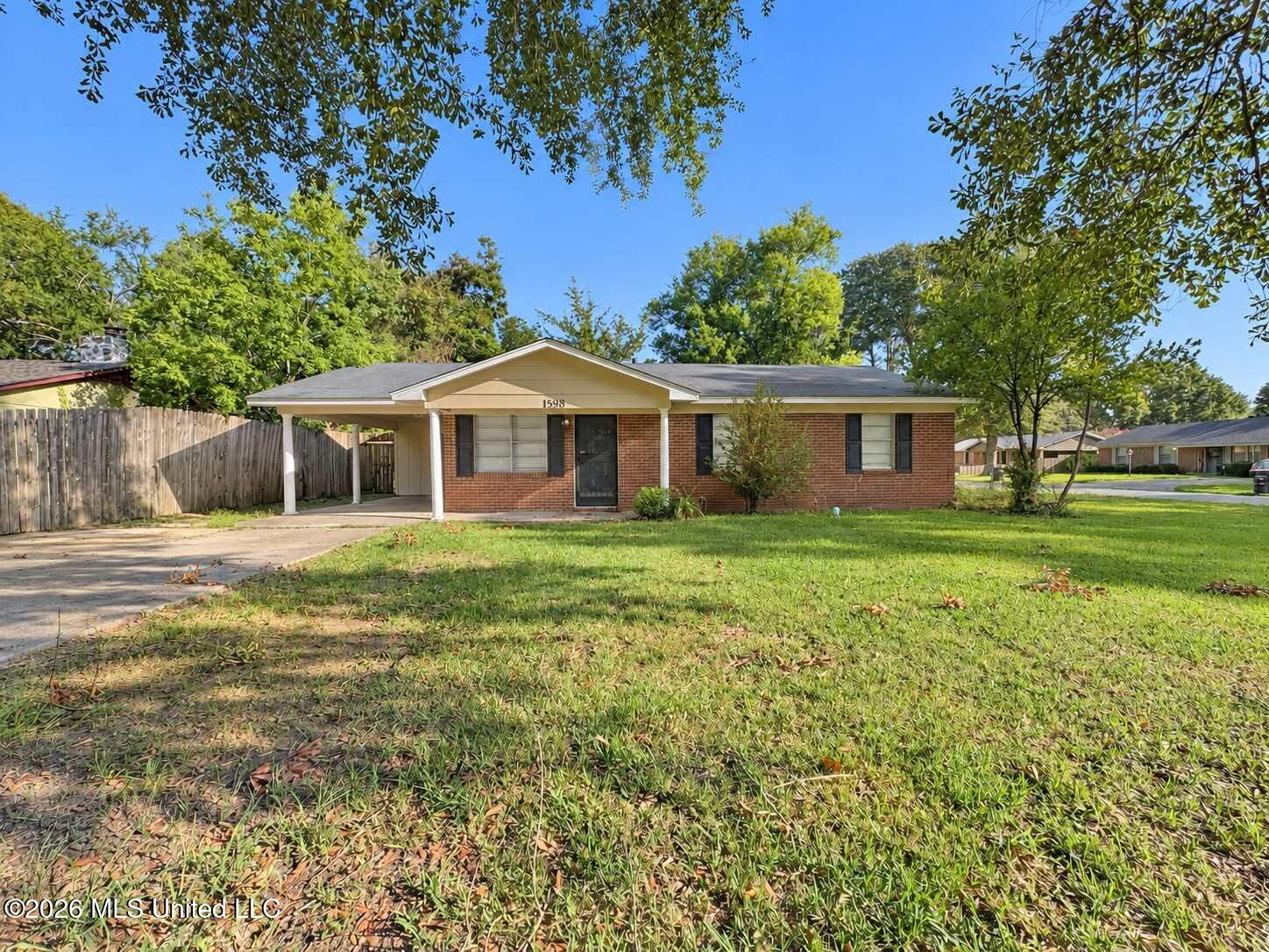 1598 Lisa Drive Property Photo 1