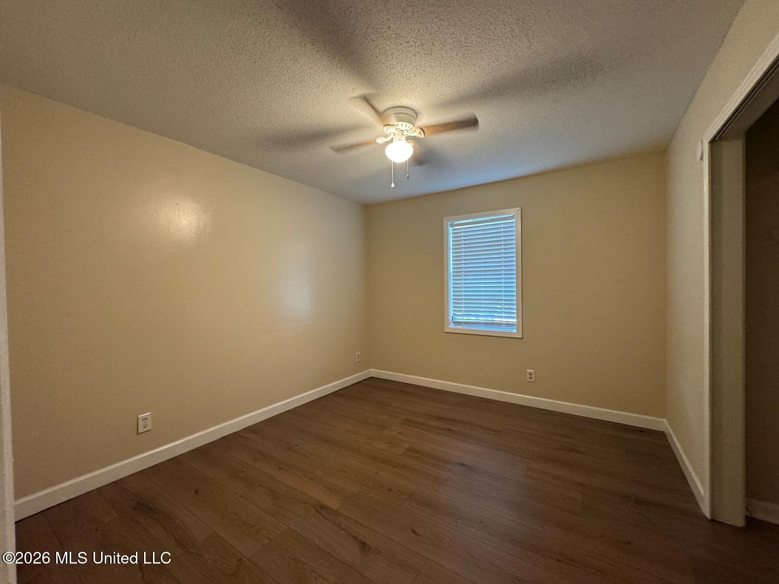 1598 Lisa Drive Property Photo 6